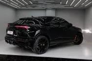 Lamborghini Urus Black