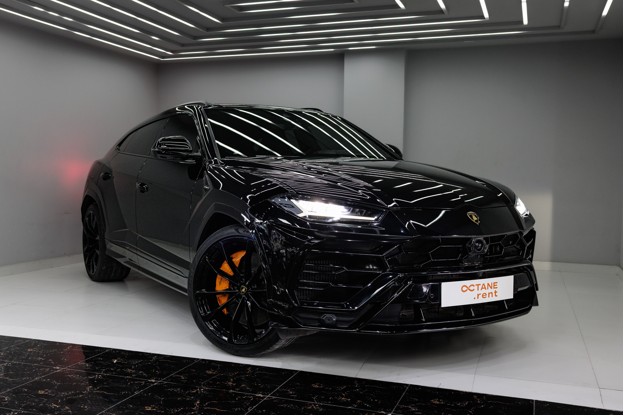 Lamborghini Urus Black