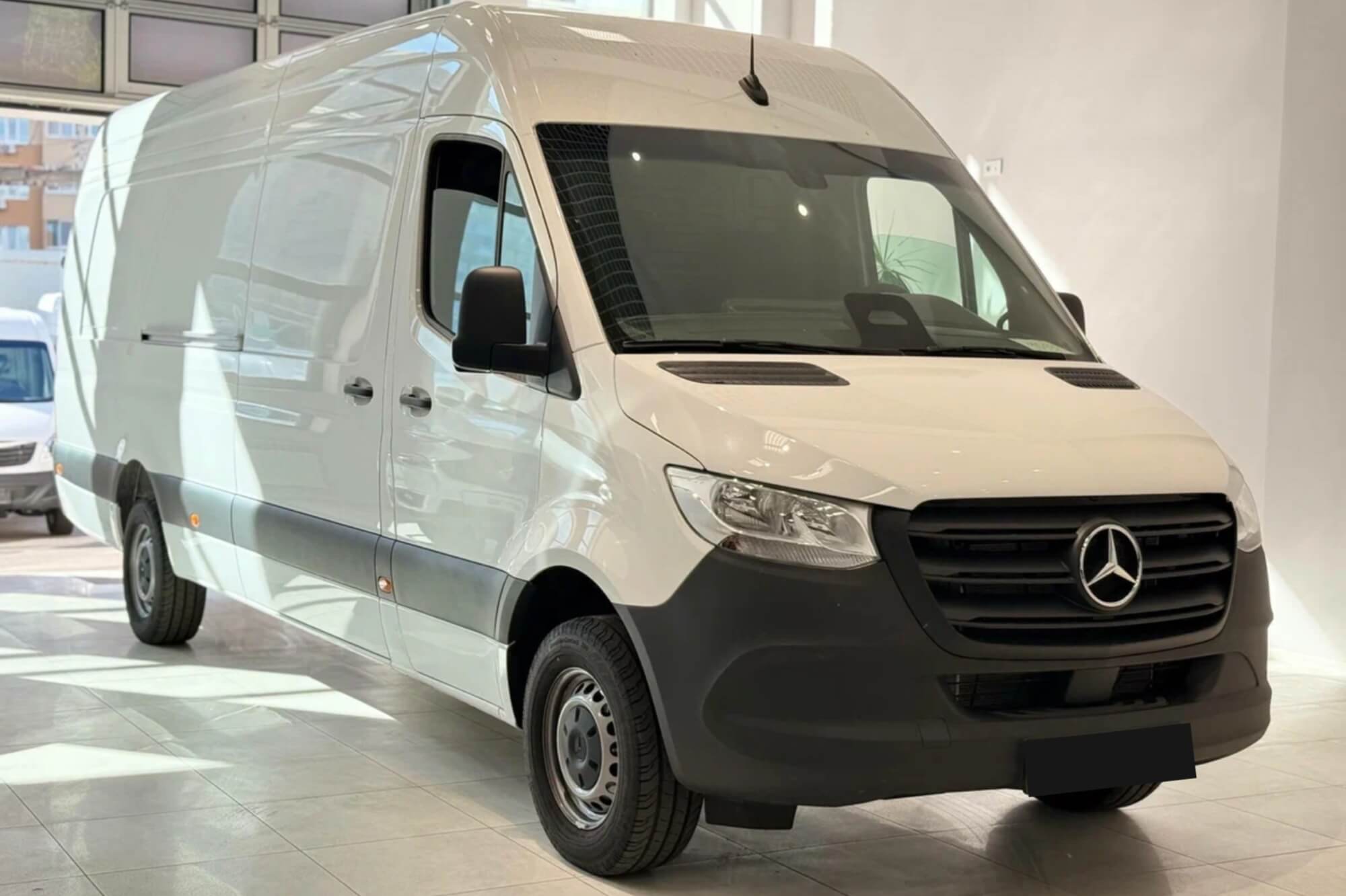 Mercedes-Benz Sprinter White