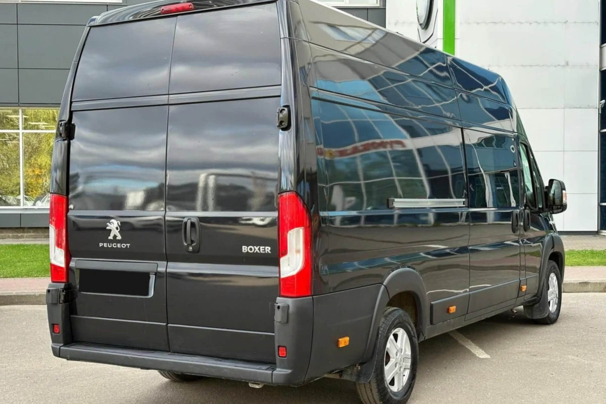 Peugeot Boxer Black