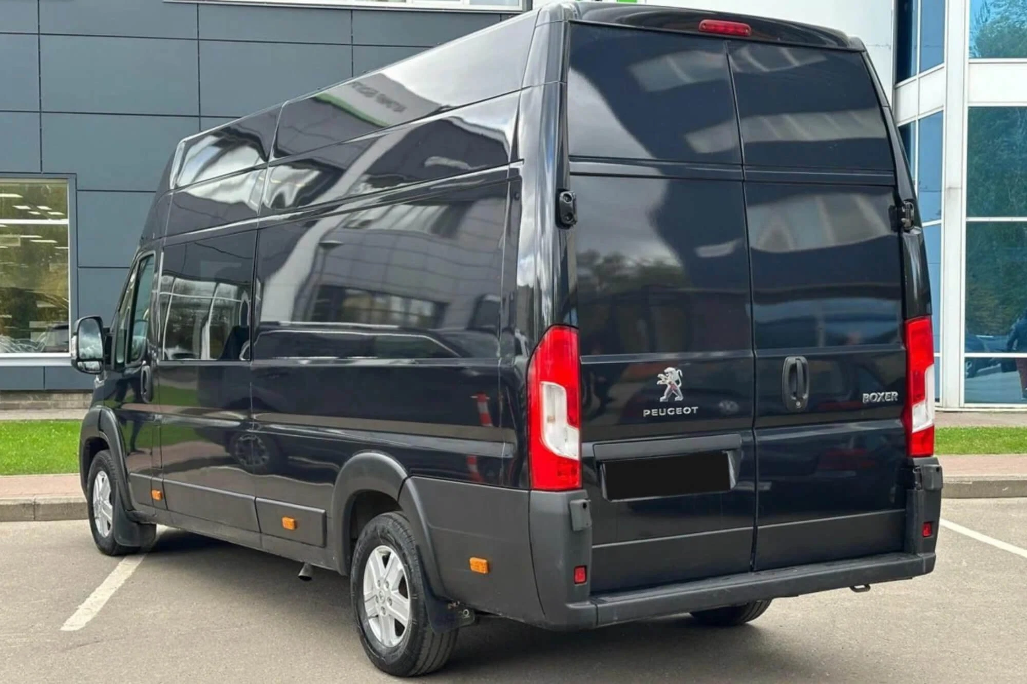 Peugeot בוקסר שחור Peugeot בוקסר שחור