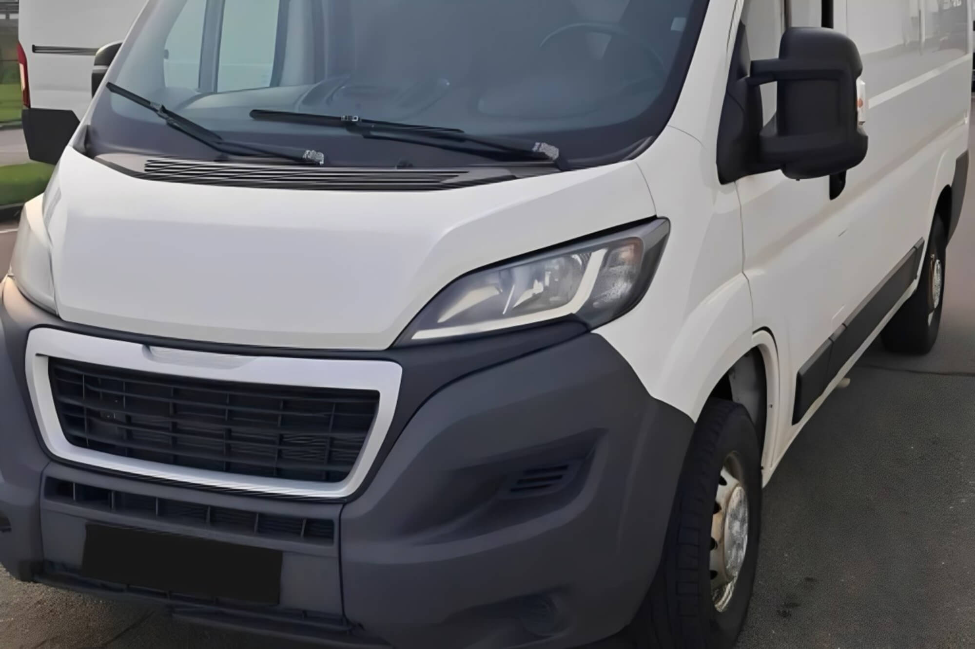 Peugeot Boxer White