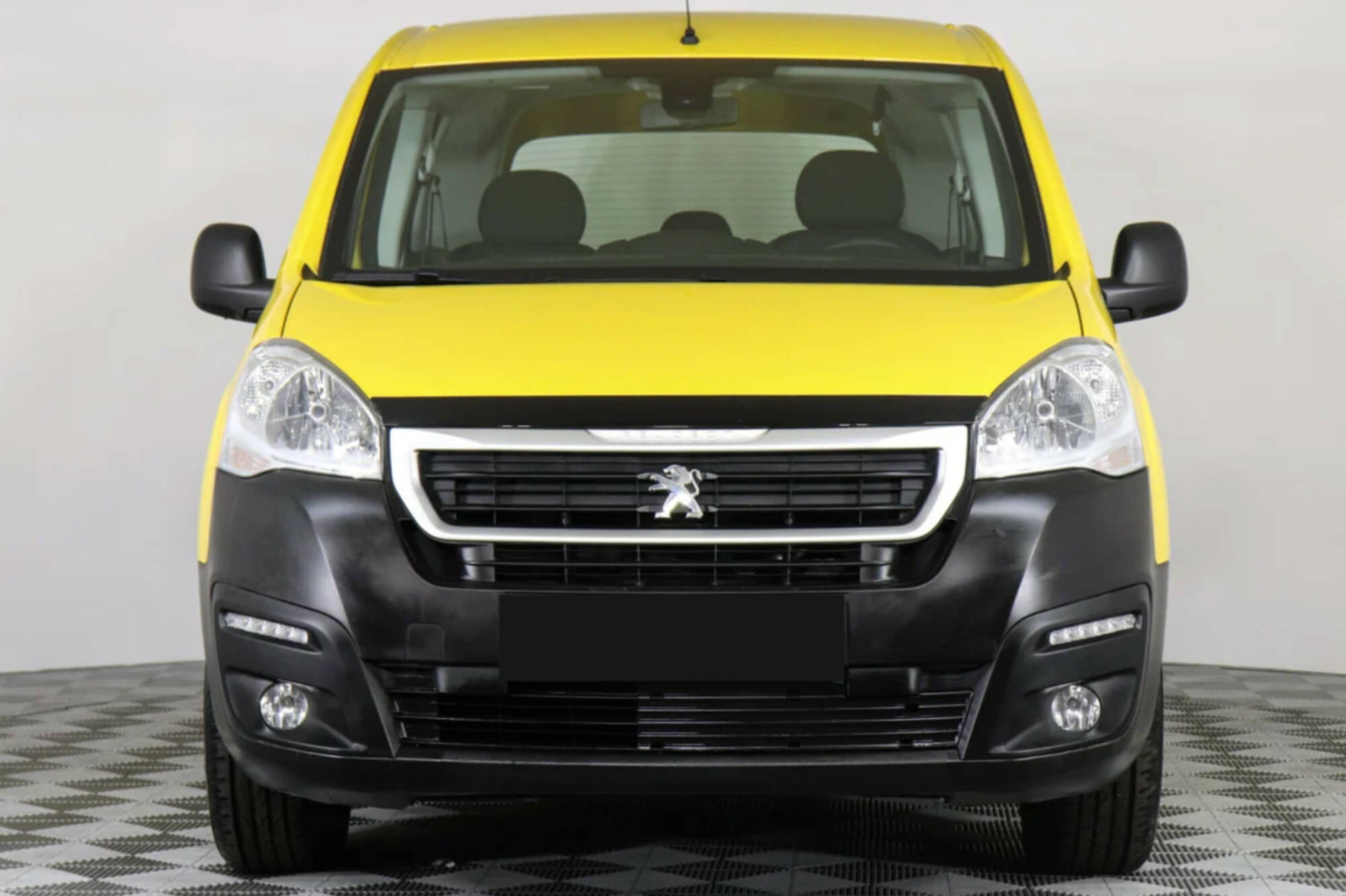 Peugeot Partner Tour II Restyling Yellow