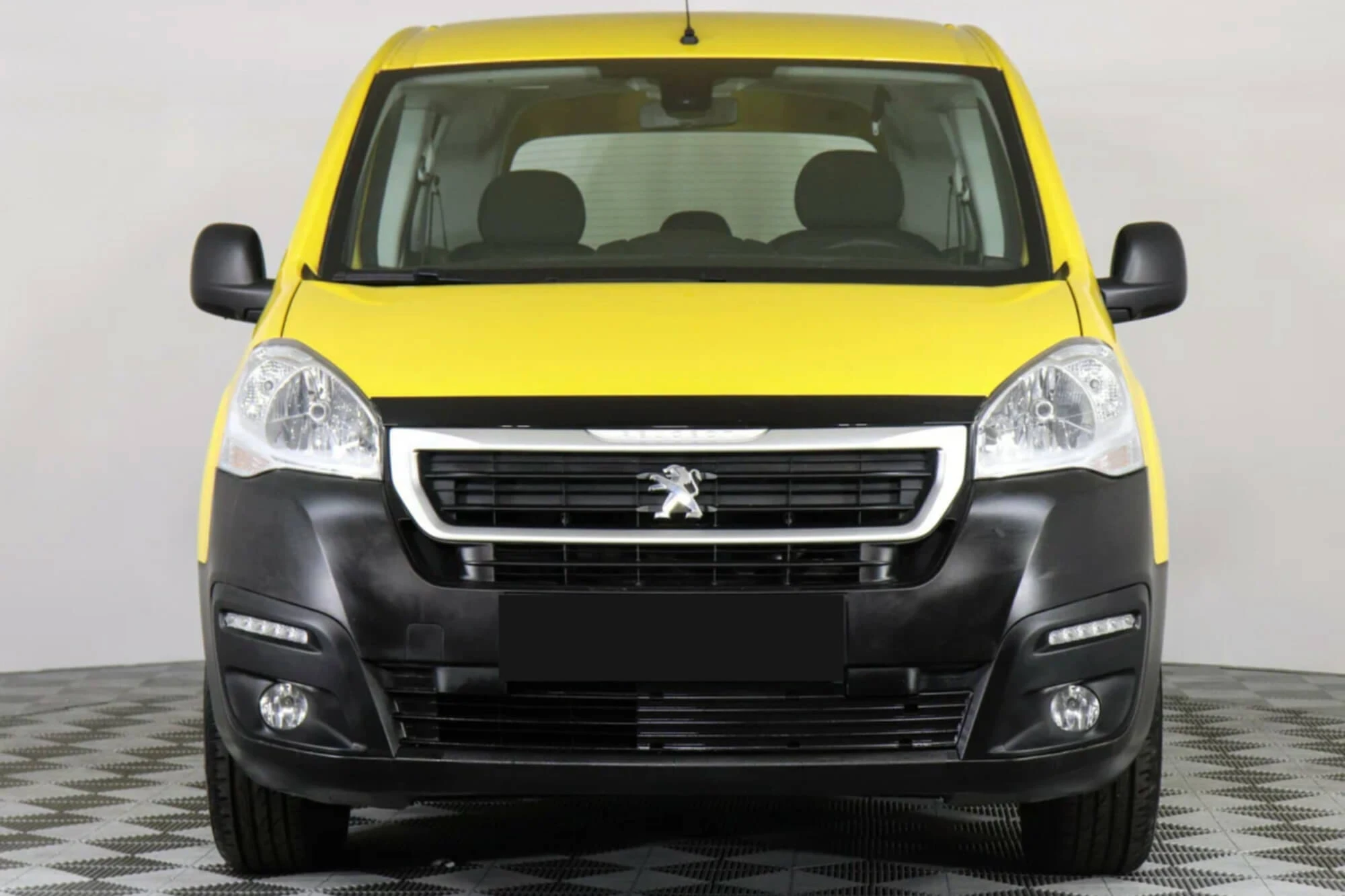 Peugeot Partner Tour II Restyling Yellow