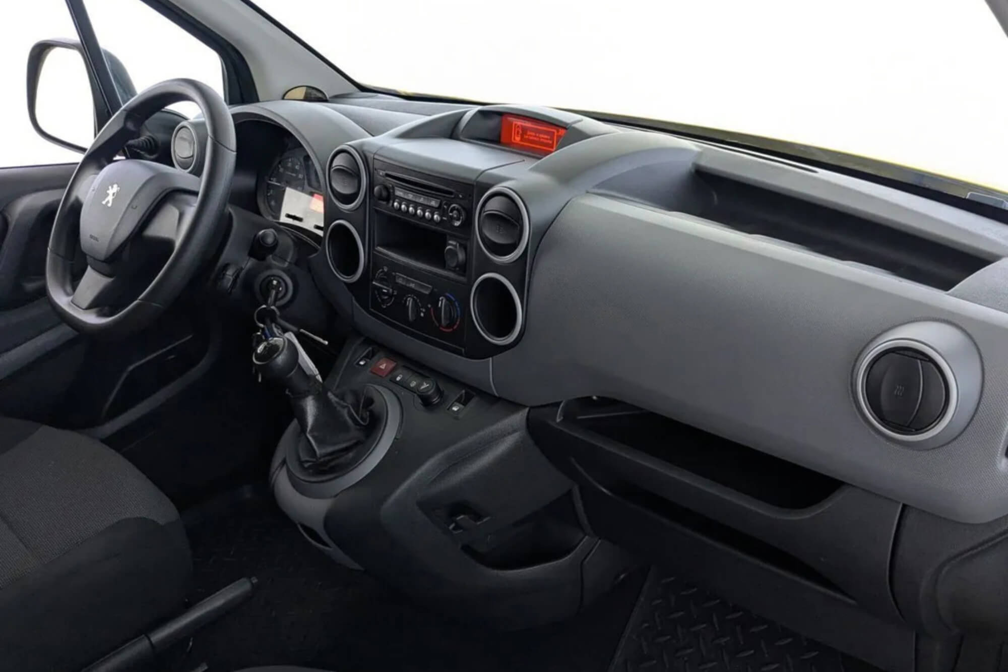 Peugeot Partner Yellow