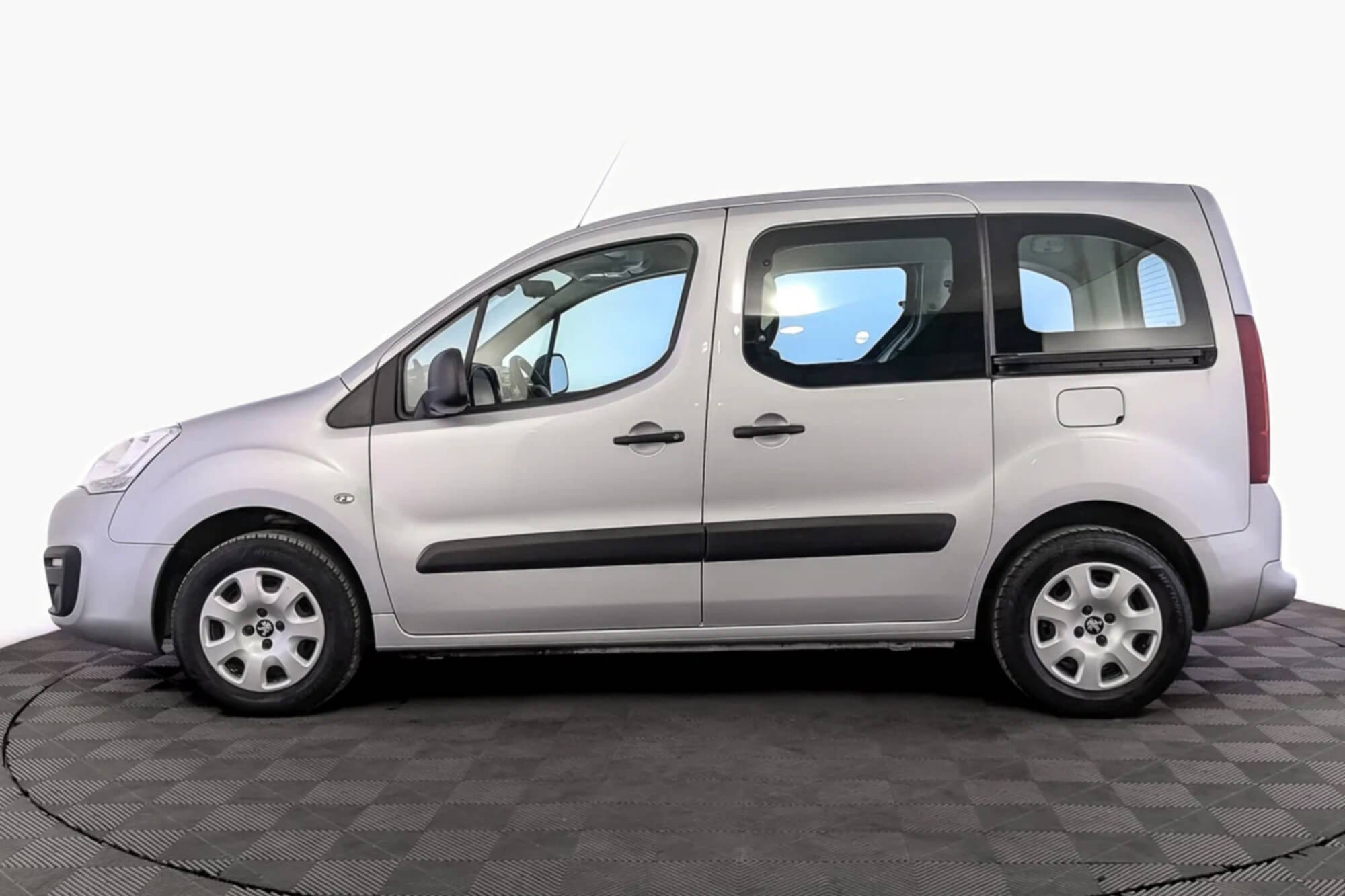 Peugeot Partner Crossway II Restyling Grey