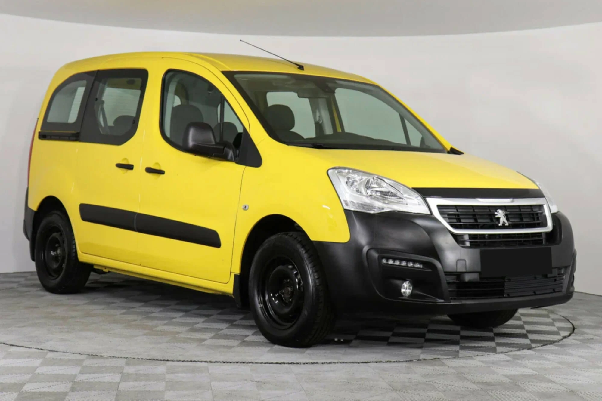 Peugeot Partner Tour II Restyling Yellow