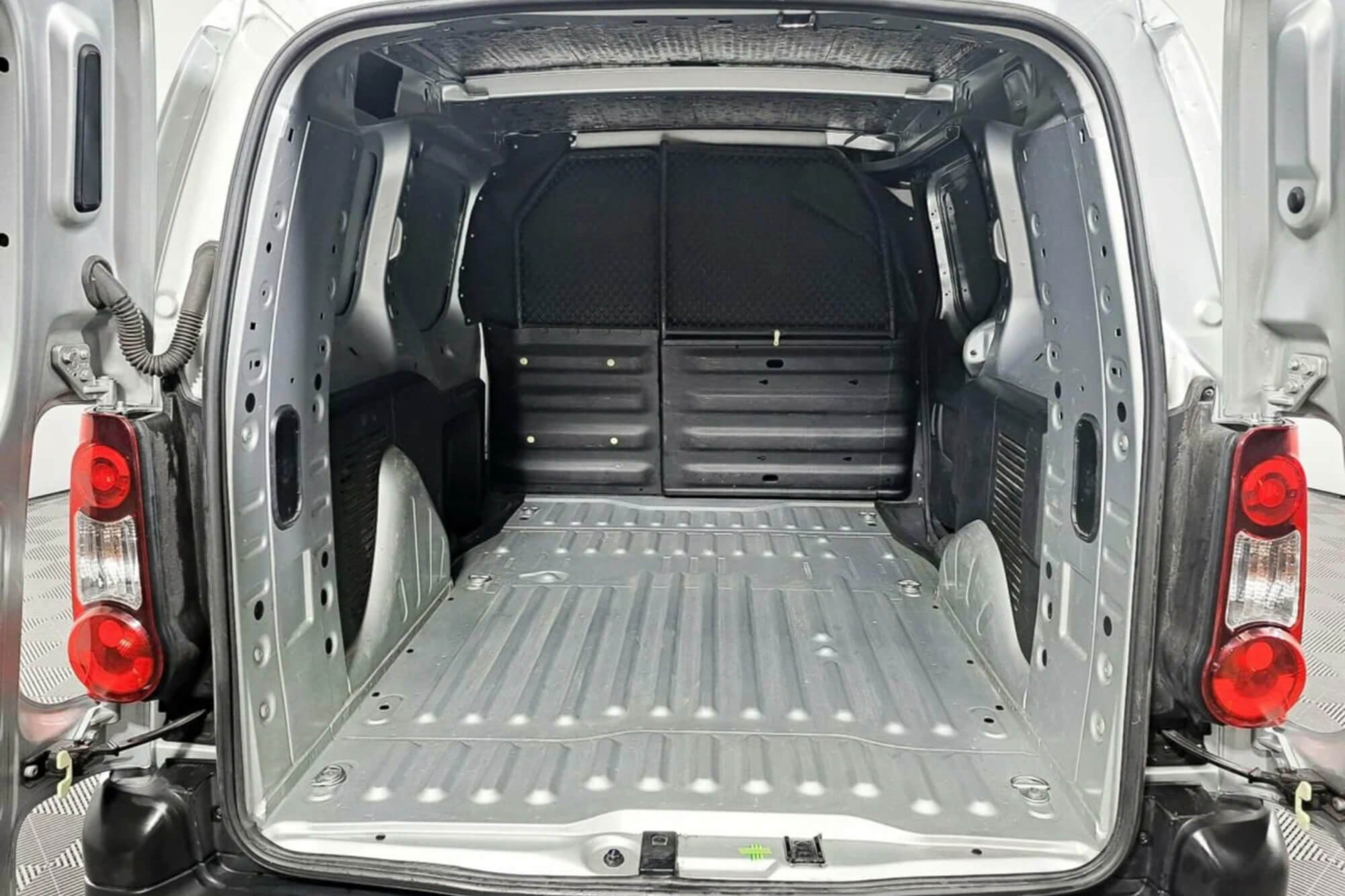 Peugeot Partner Profi St II Restyling Grey