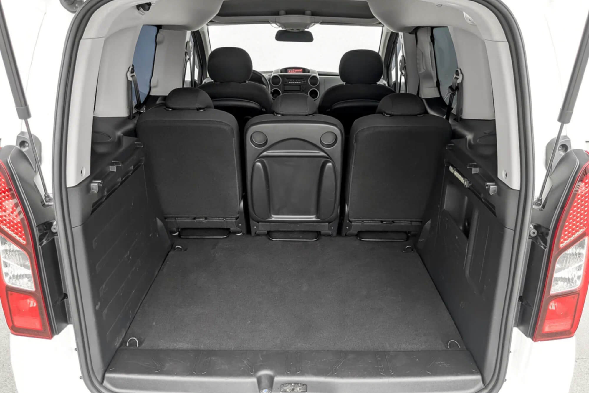 Peugeot Partner II Restyling White