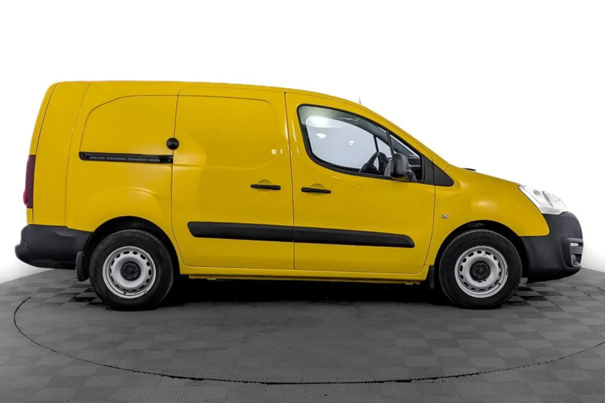 Peugeot Partner Yellow
