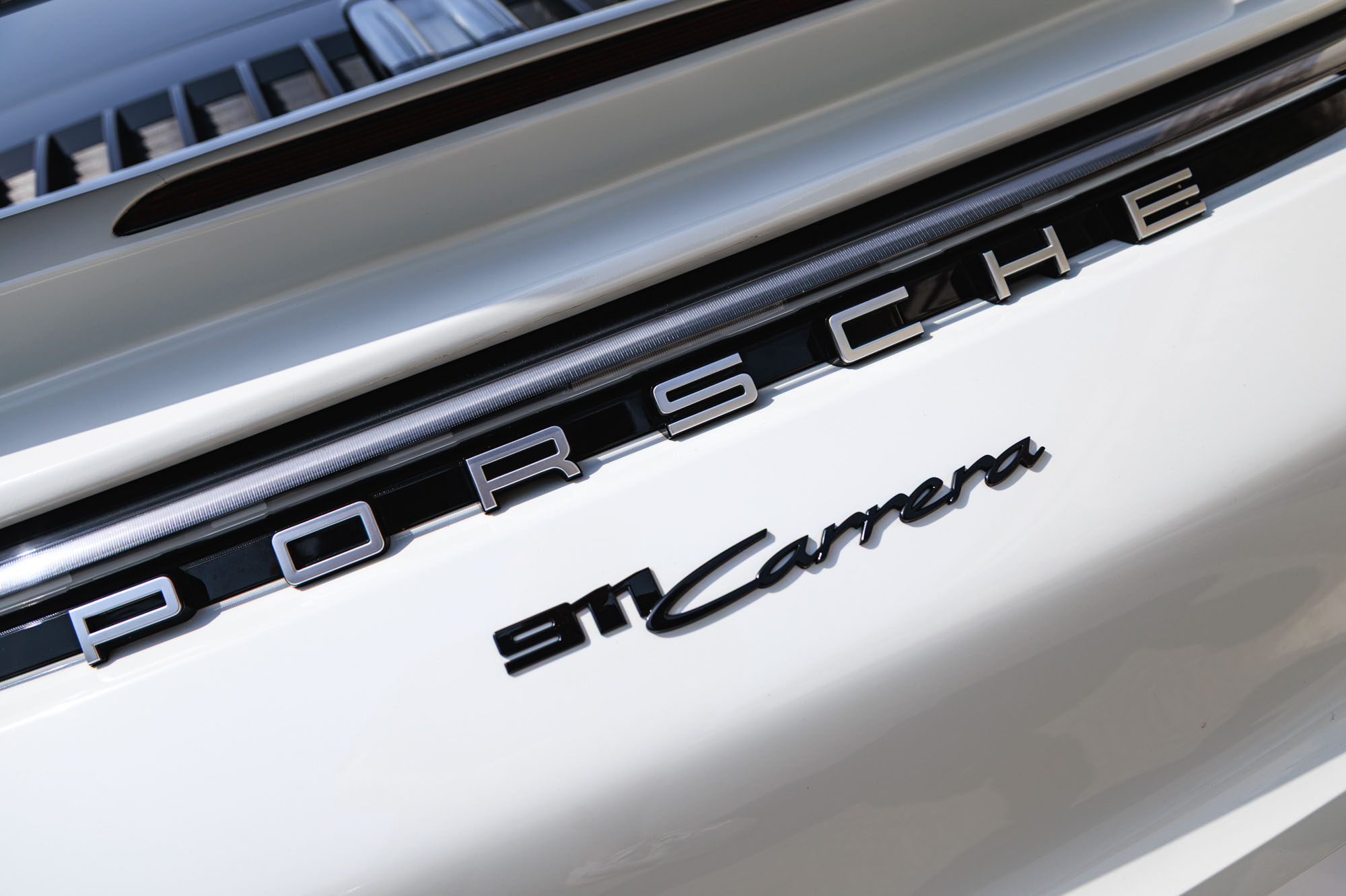 Porsche 911 белый