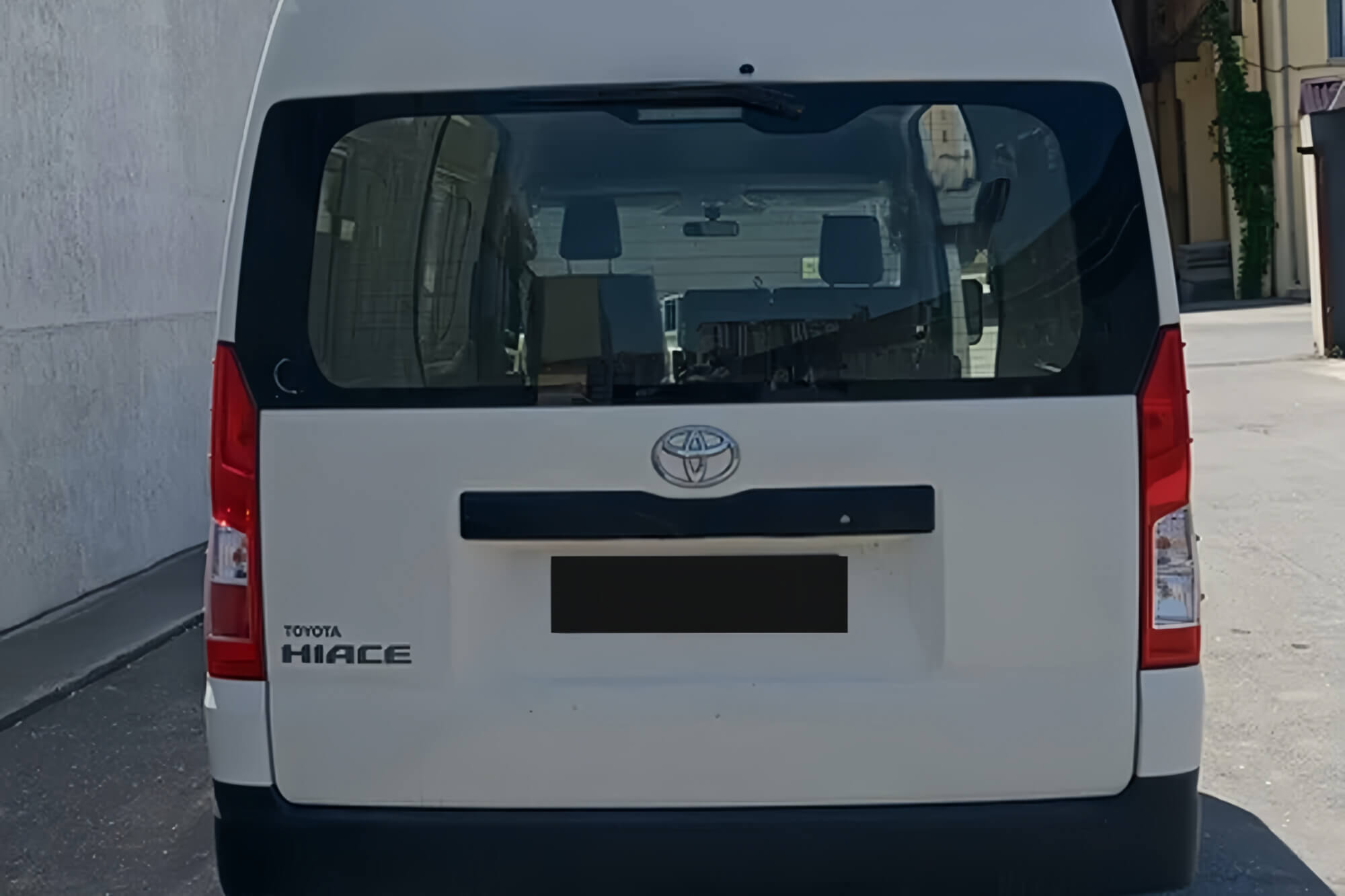 Toyota Hiace H300 White