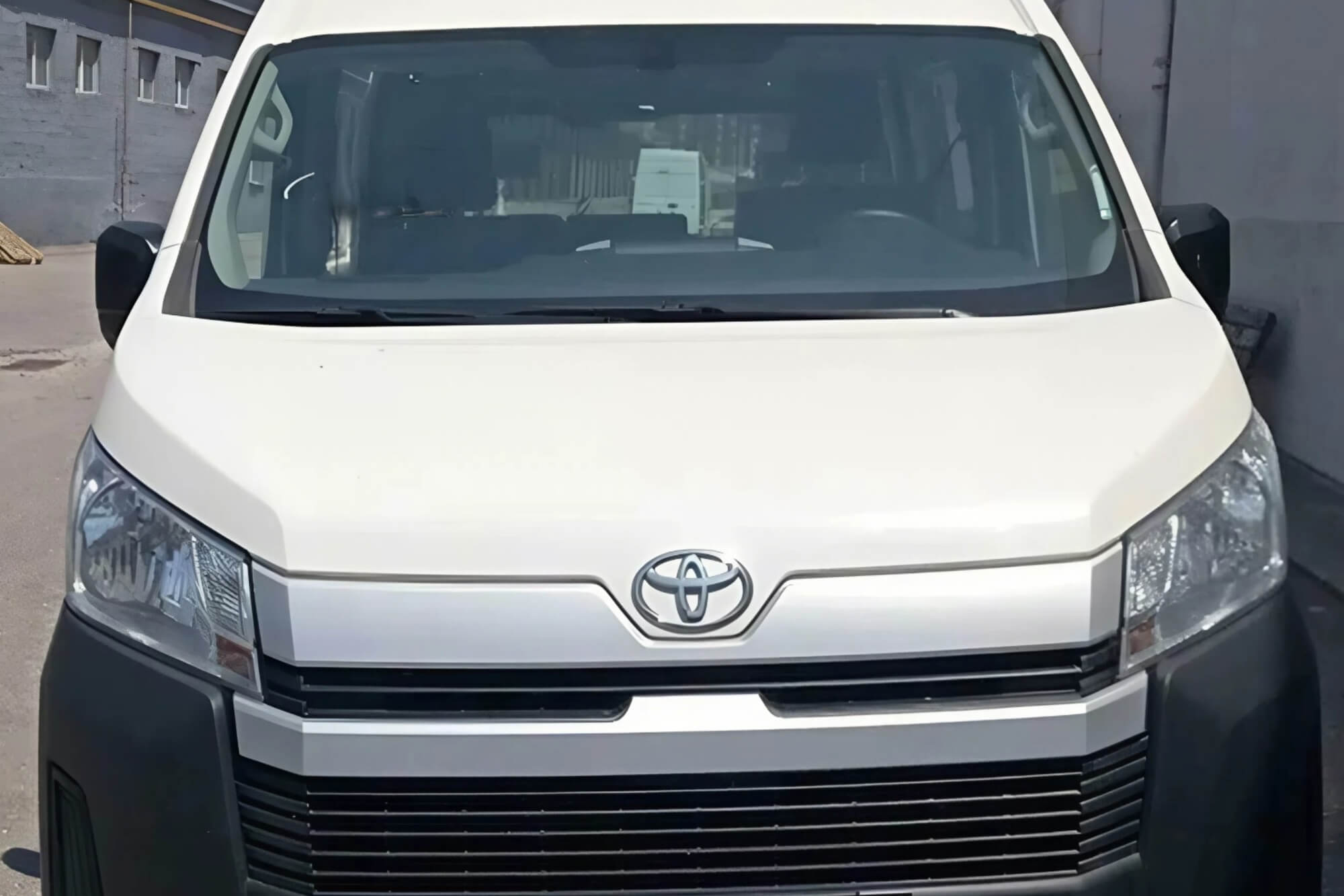 Toyota Hiace H300 White