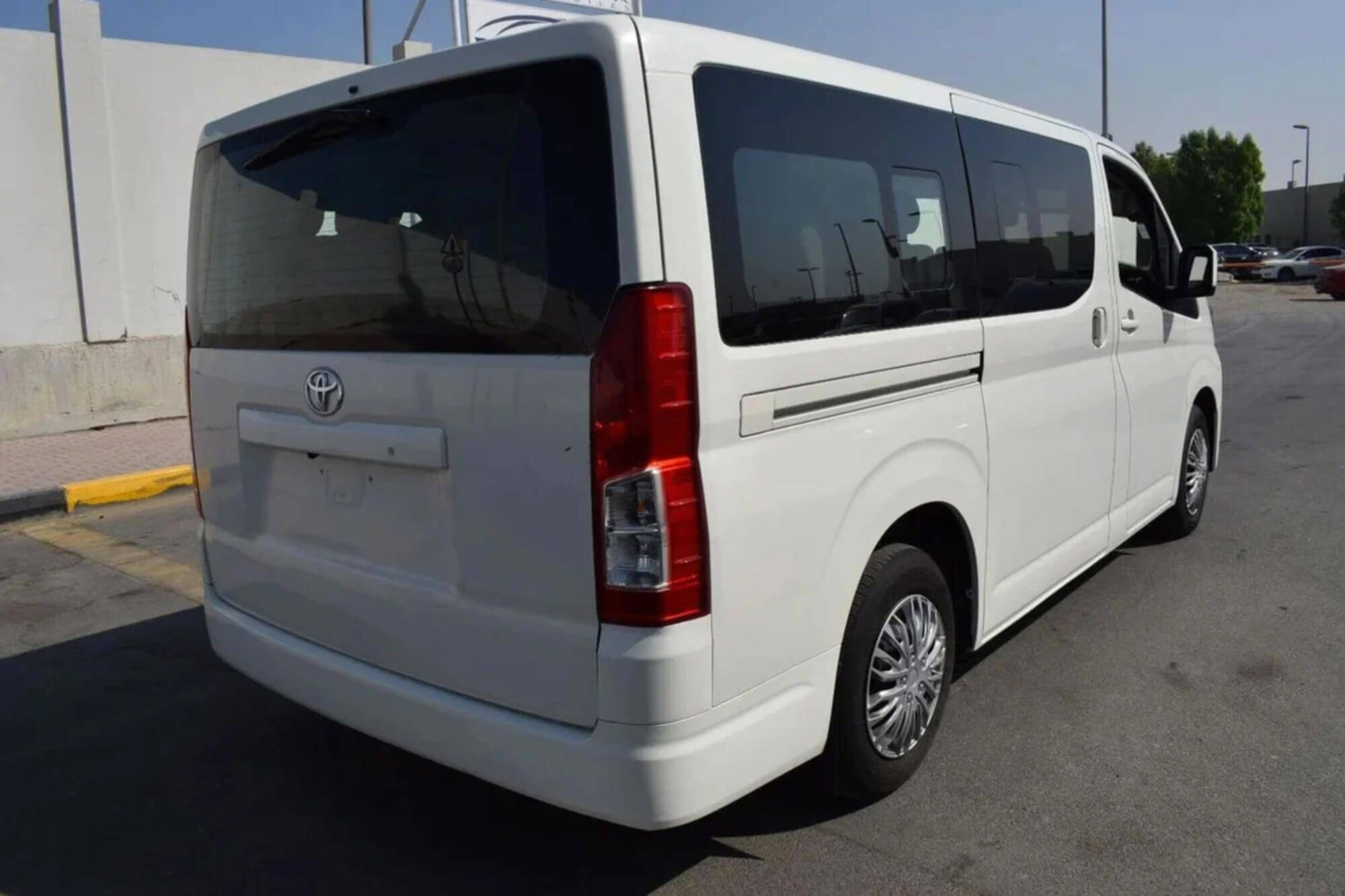Toyota Hiace White