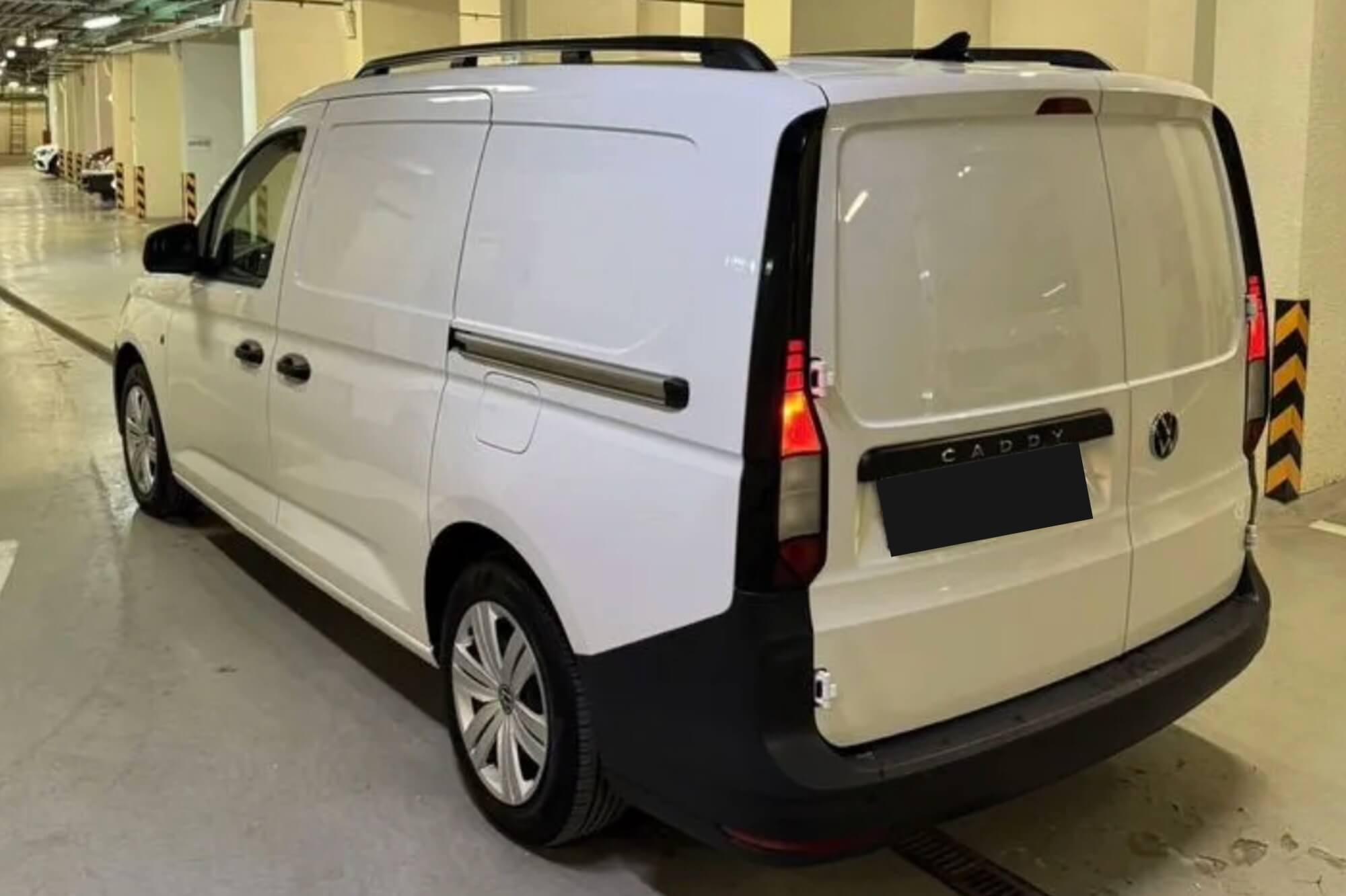 Volkswagen Caddy White