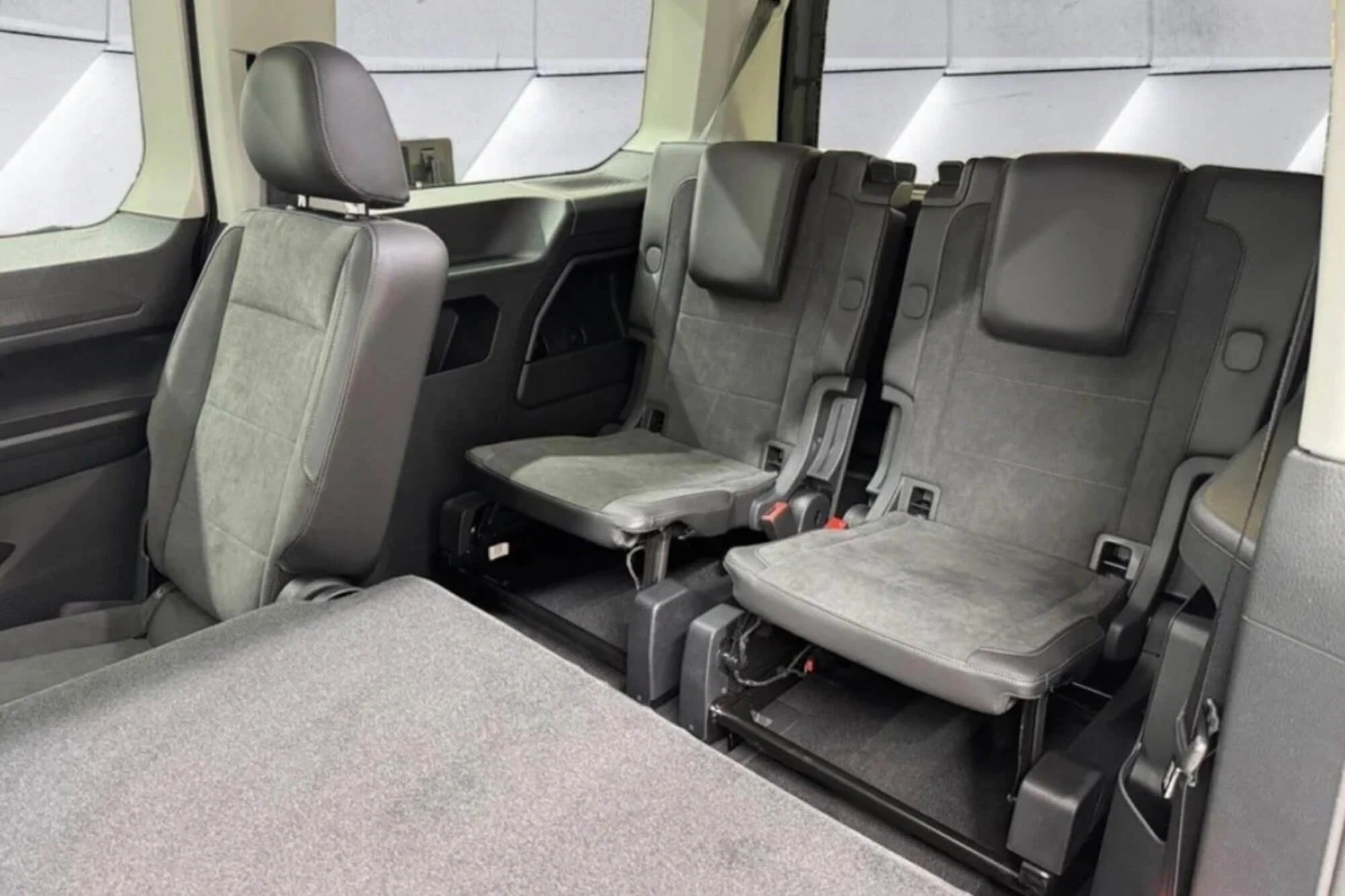 Volkswagen Caddy Maxi V Grå