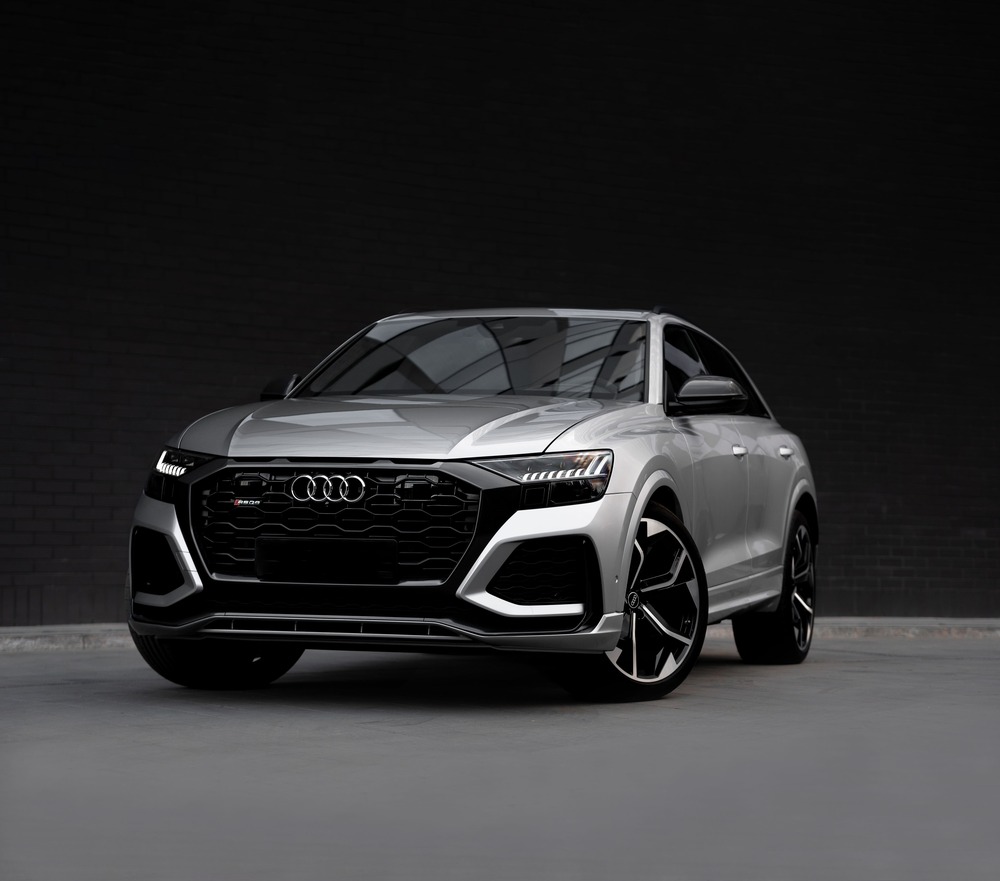 Audi Q8 i Dubai