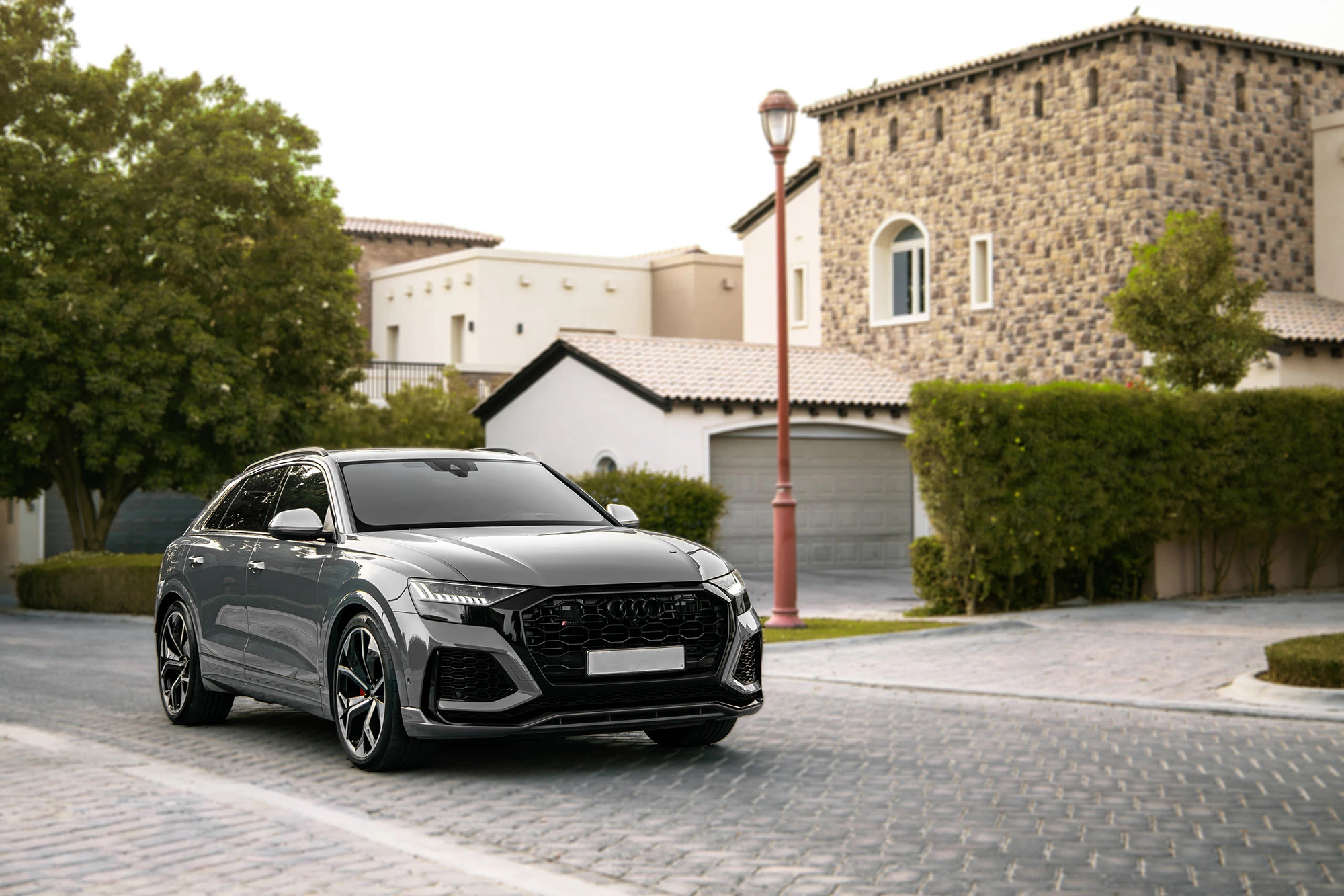 Audi RSQ8 Gris