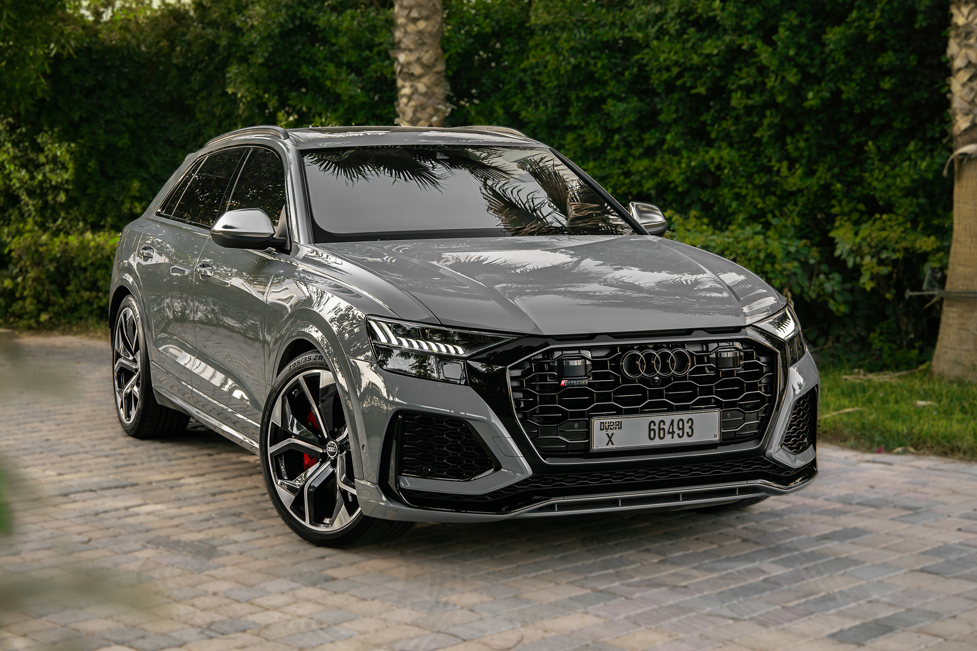 Audi RSQ8 Grey