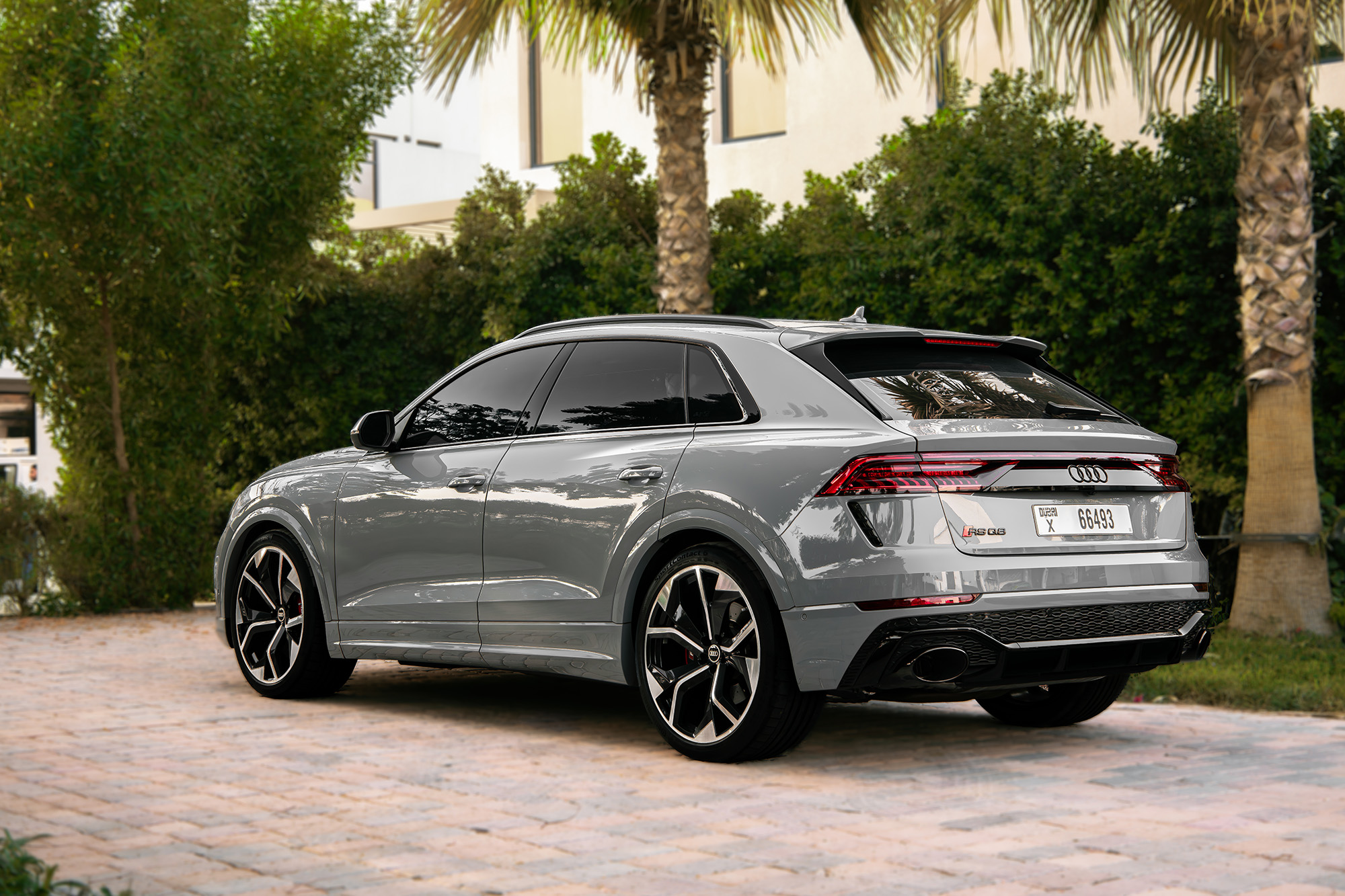 Audi RSQ8 Grey