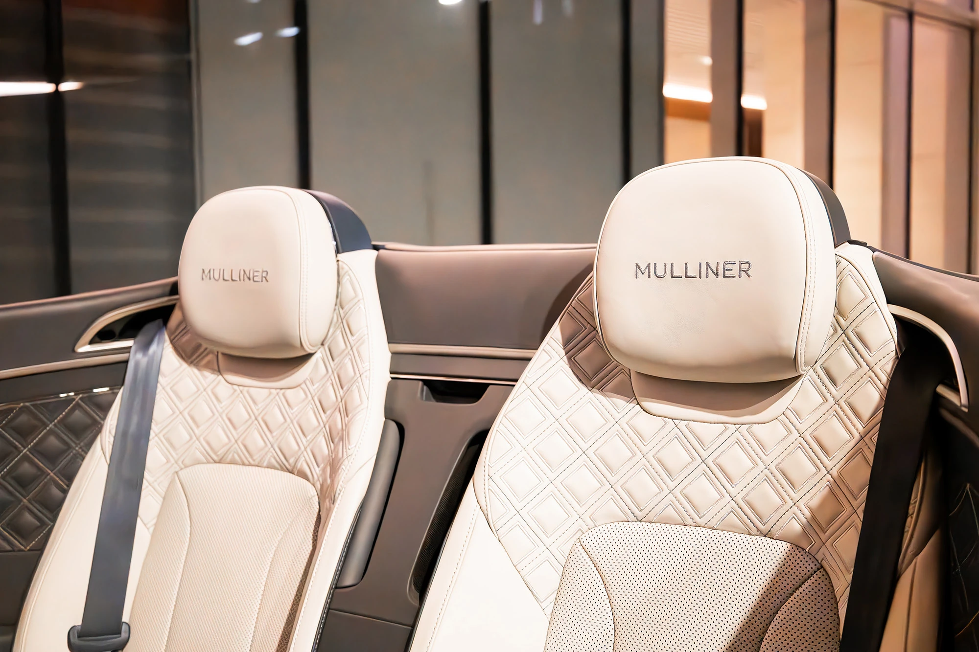 Bentley Continental GT Mulliner Descapotable Blanco Mate