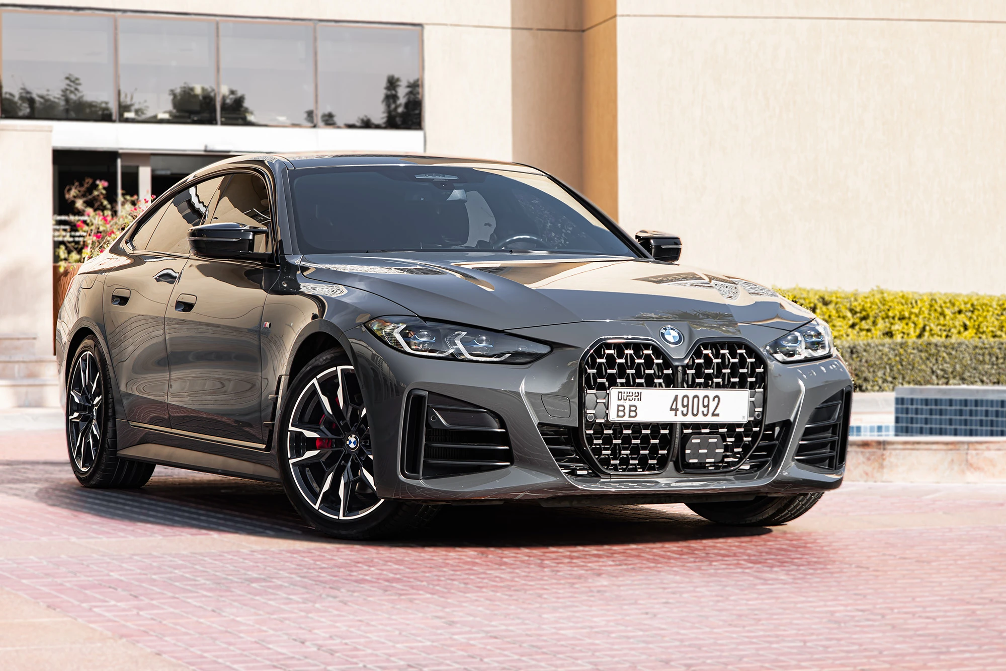 BMW M440 גרנד קופה אפור BMW M440 גרנד קופה אפור