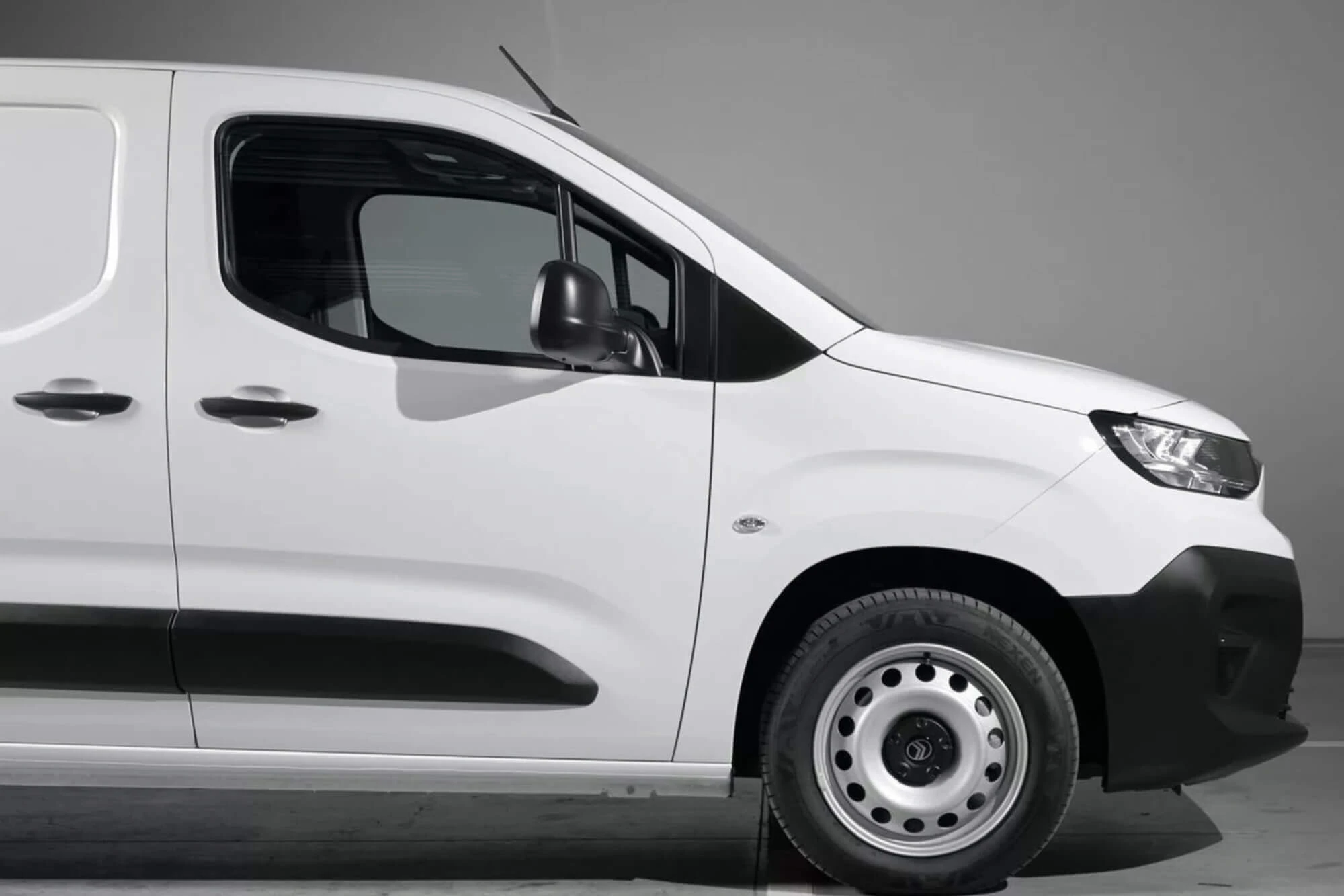Citroen ברלינגו לבן Citroen ברלינגו לבן