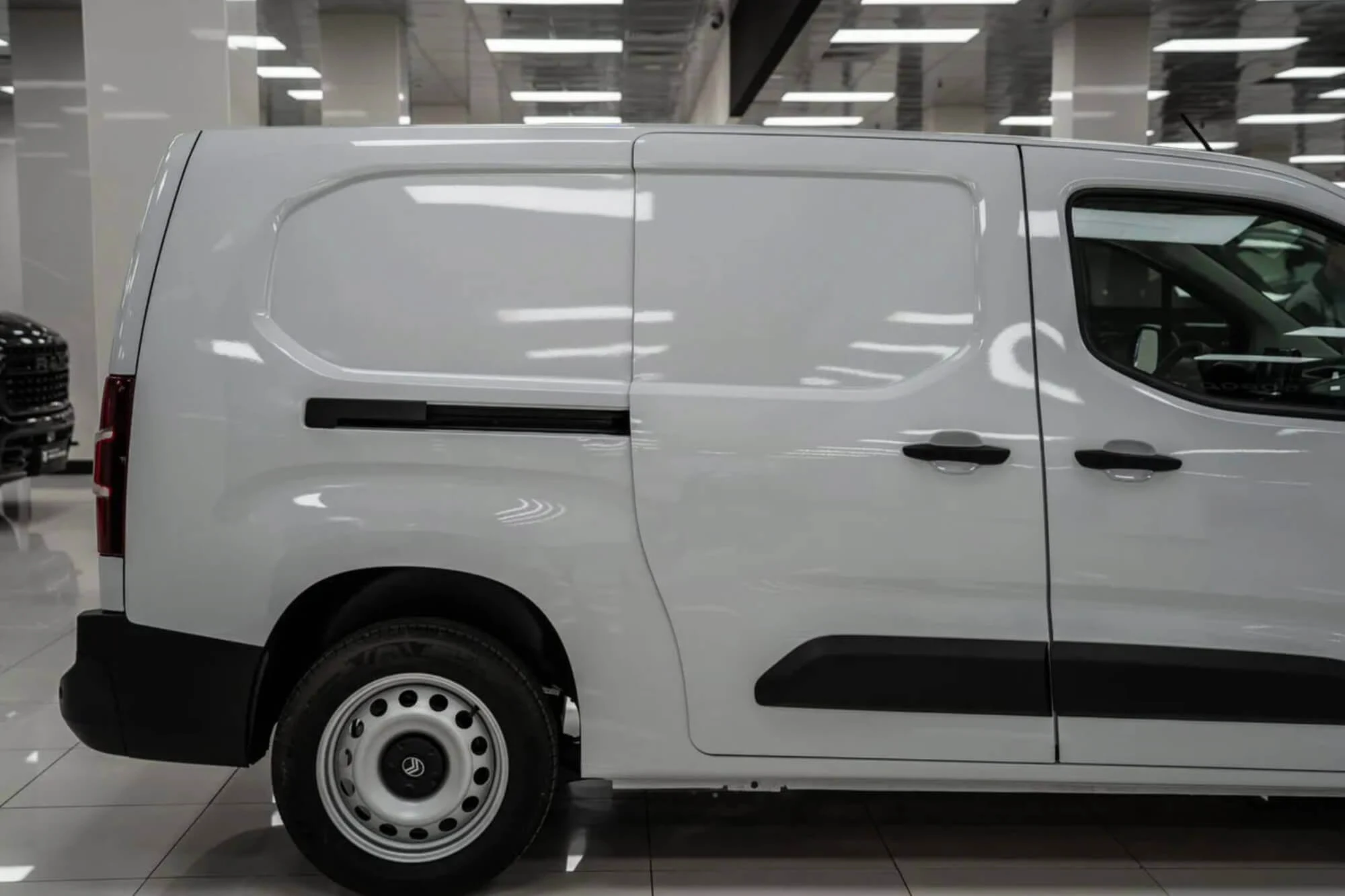 Citroen ברלינגו לבן Citroen ברלינגו לבן