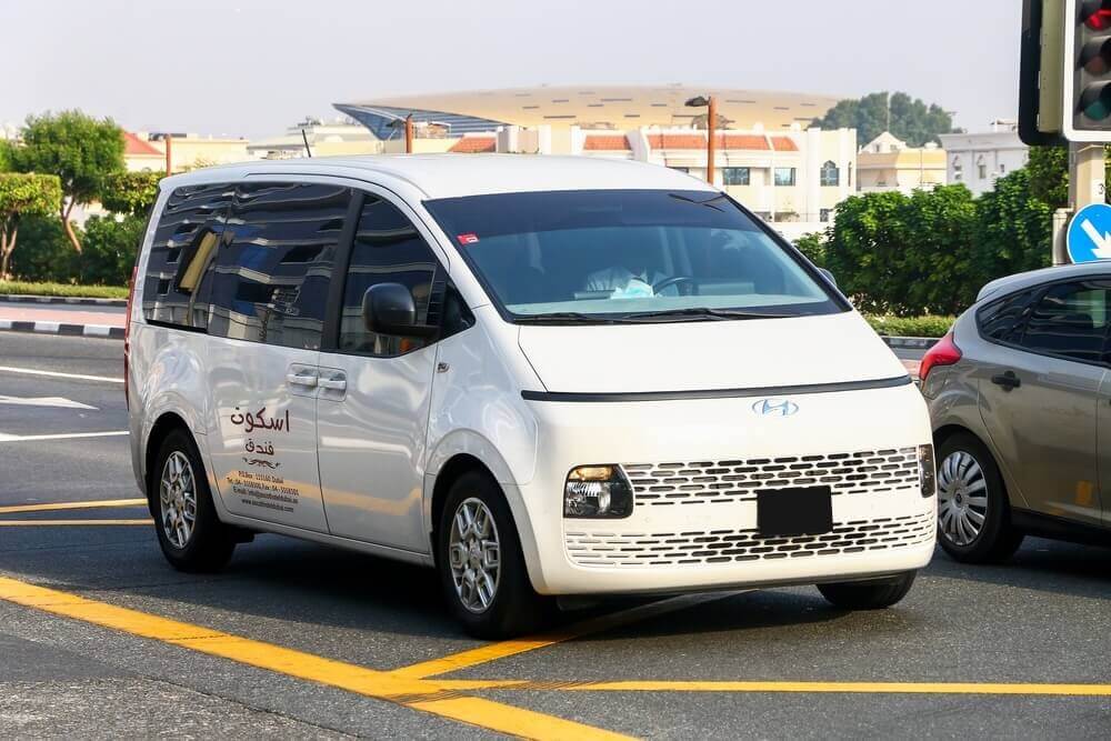 Dubai'de Bir Şirket Çalışanı İçin Araç Kiralayabilir mi? Dubai'de şirket arabası