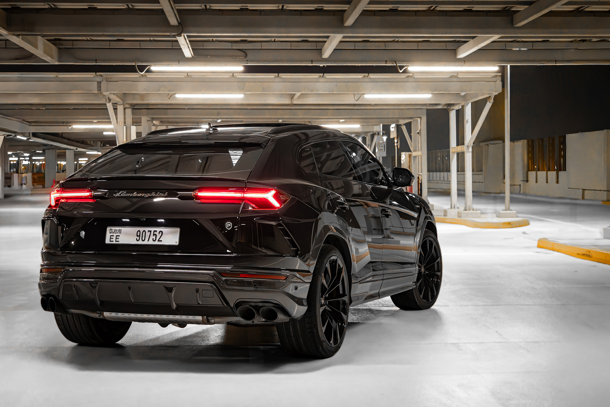 Lamborghini Urus Black