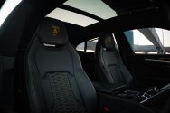 Lamborghini Urus Sort