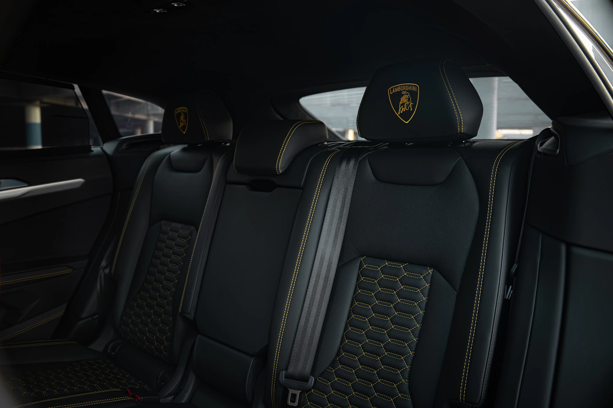 Lamborghini Urus Sort