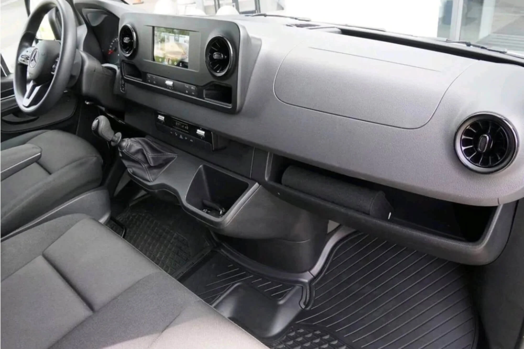 Mercedes-Benz Sprinter белый