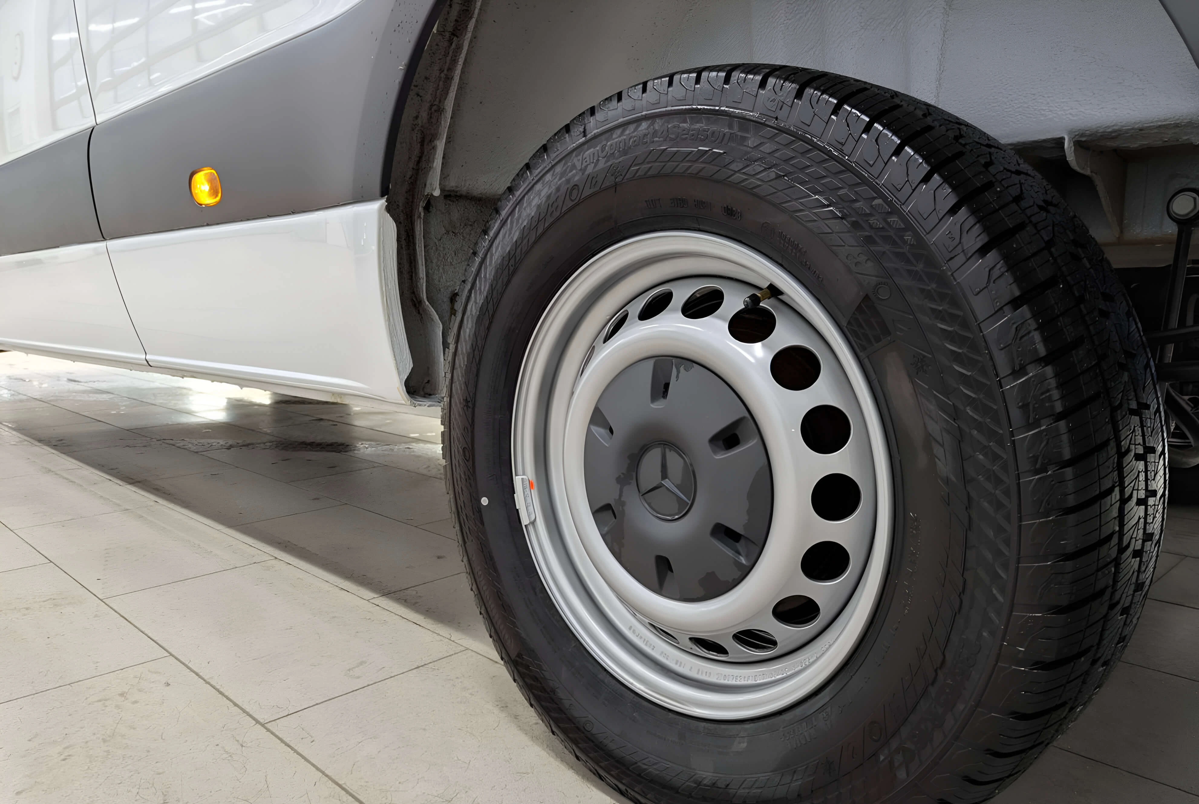 Mercedes-Benz Sprinter Wit