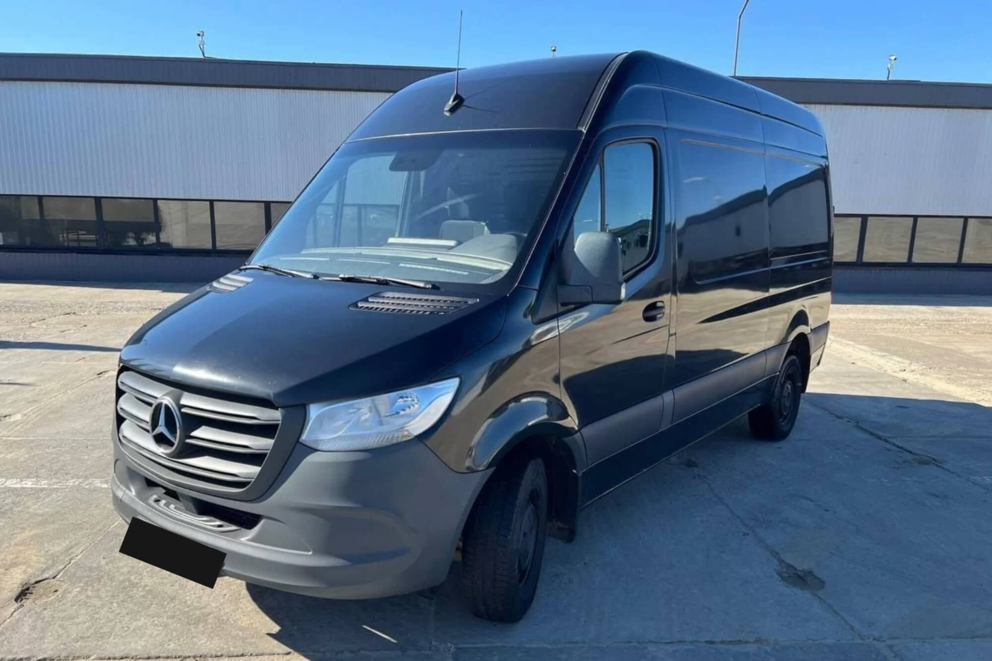 Mercedes-Benz Sprinter Black