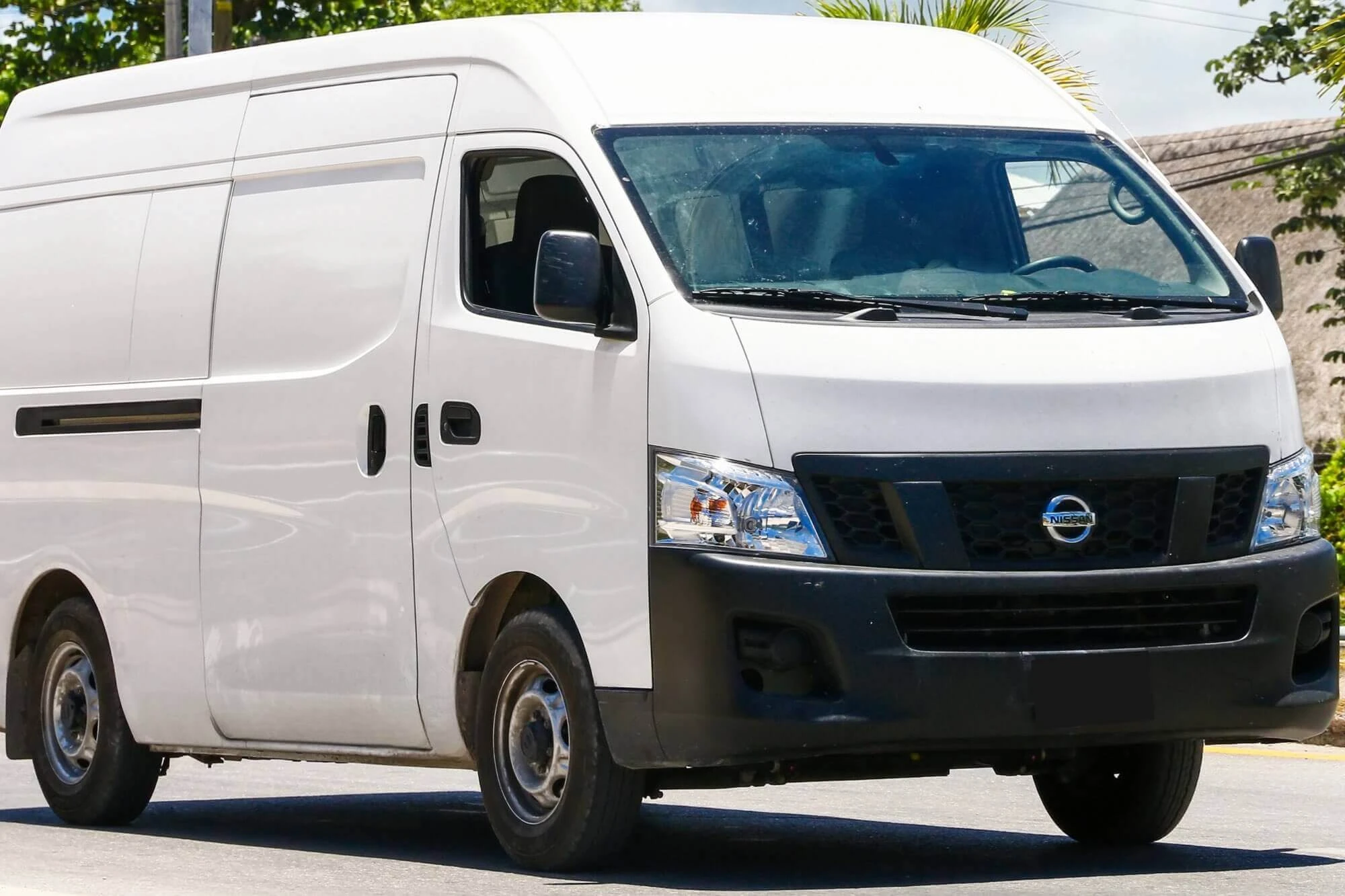 Nissan Urvan Blanco