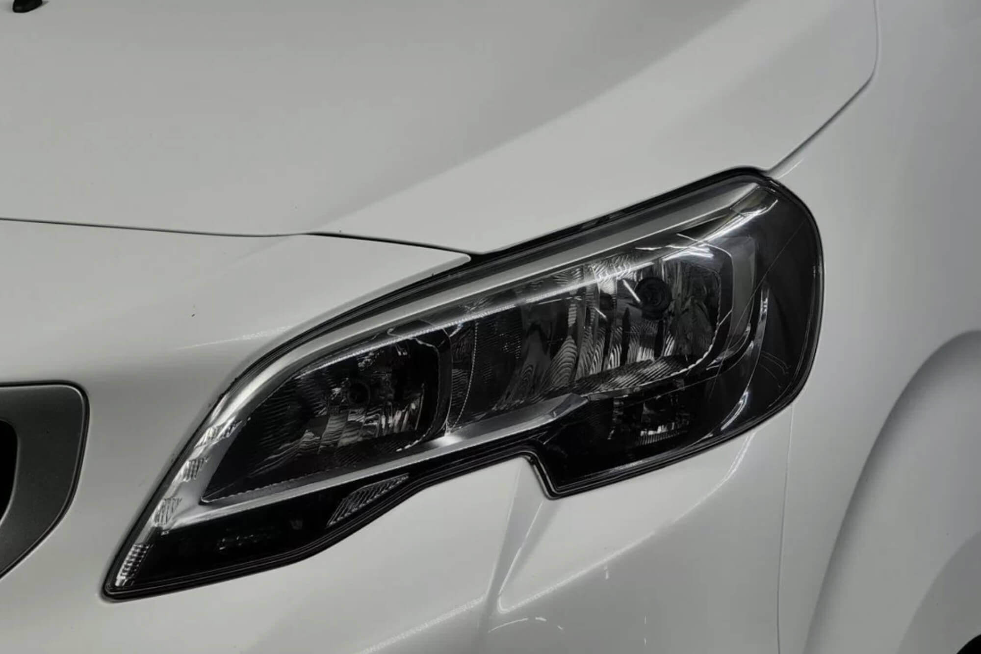 Peugeot Expert White