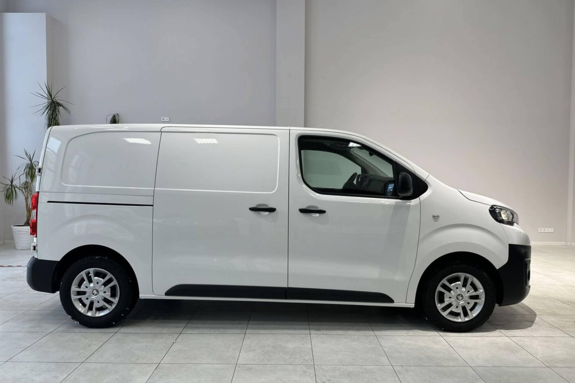 Peugeot Expert White