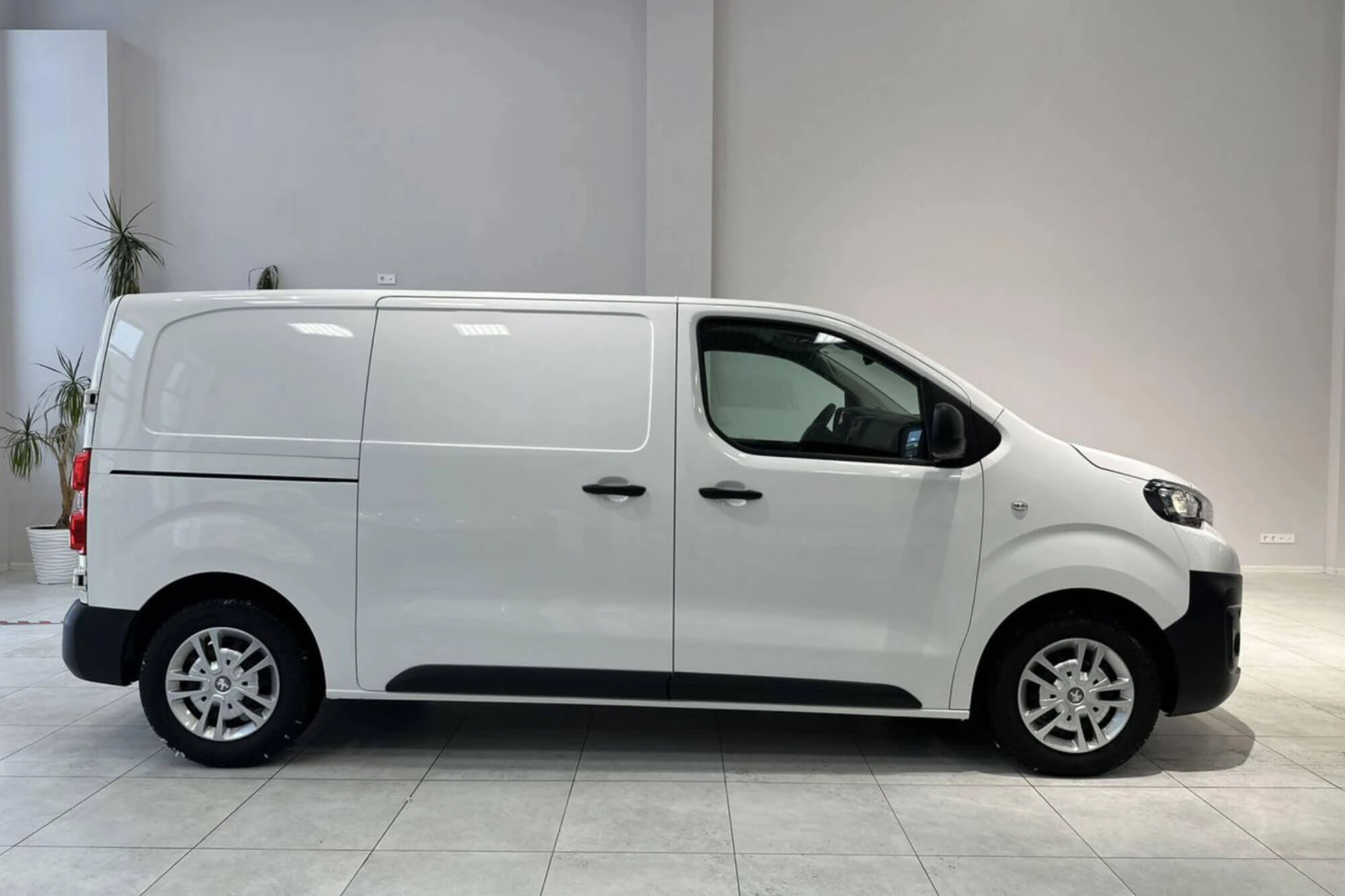 Peugeot Expert Weiß