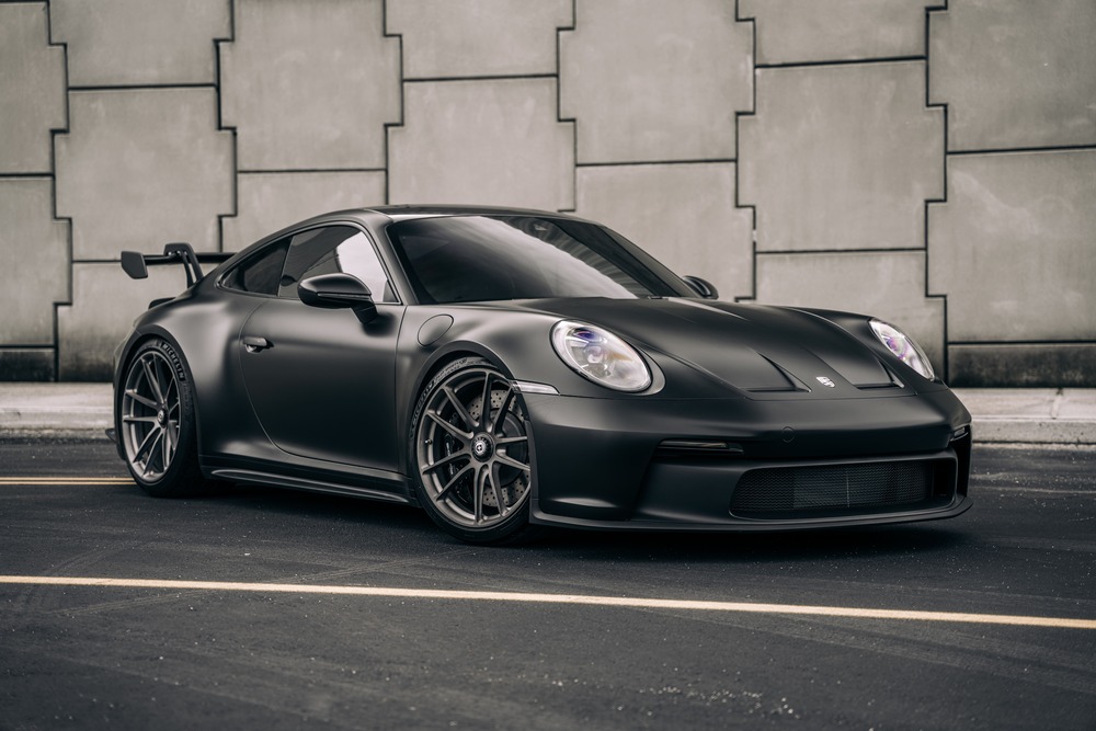 Qu'est-ce qui différencie la Porsche 911 GT3 Touring de la GT3 standard ? Porsche 911 GT3 à Dubaï