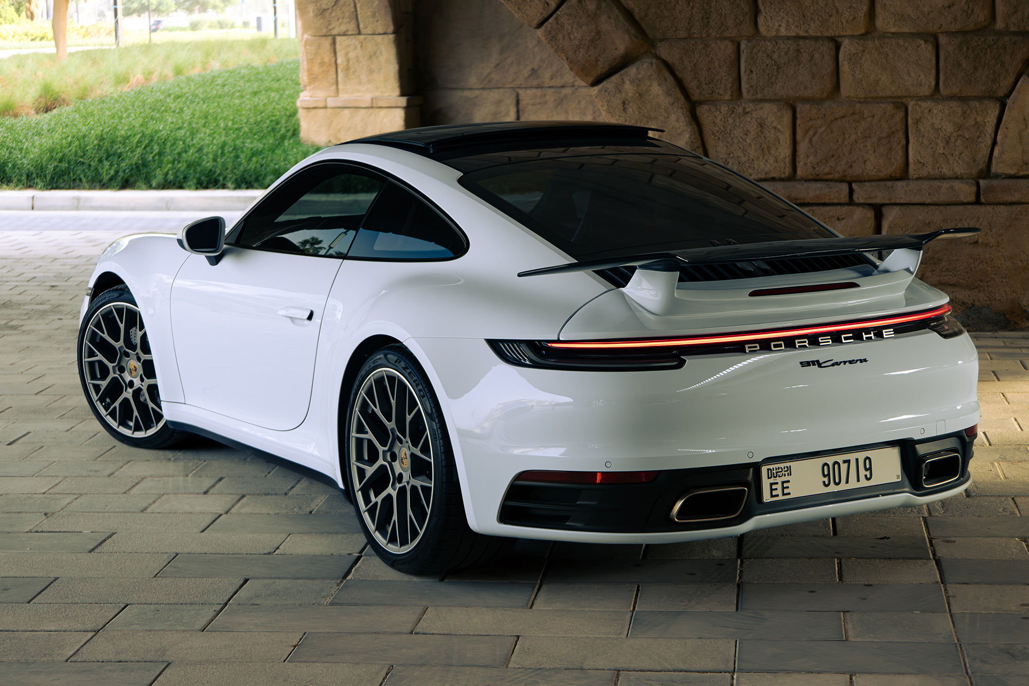 Porsche 911  White