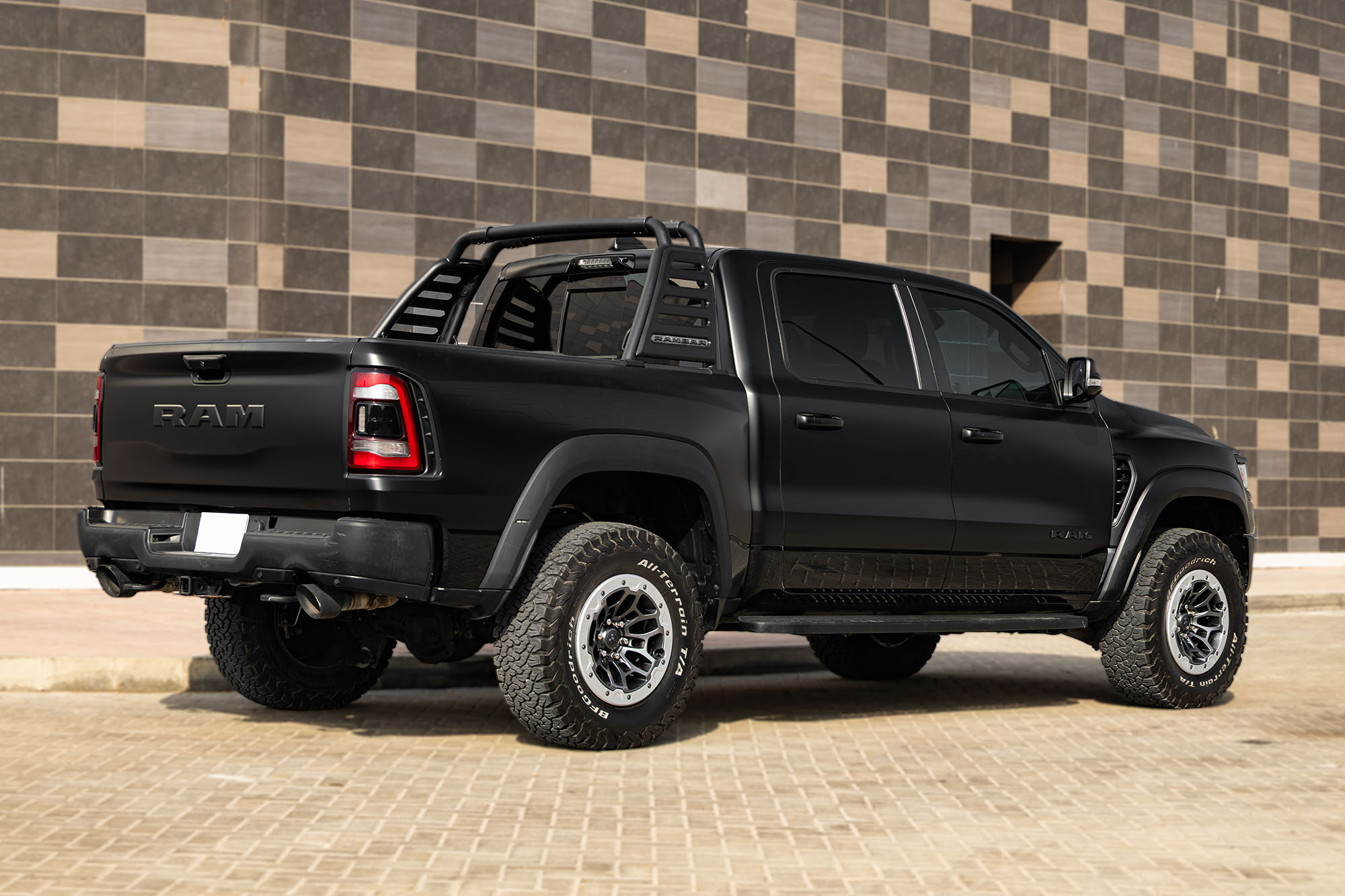 Dodge Ram TRX черный матовый