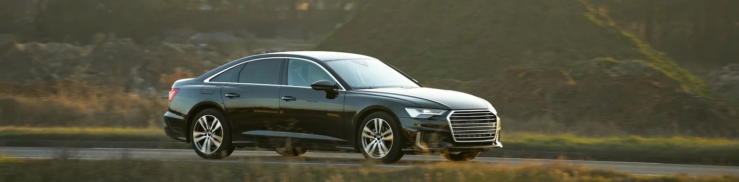 De bedste sedaner til leje i De Forenede Arabiske Emirater 2026