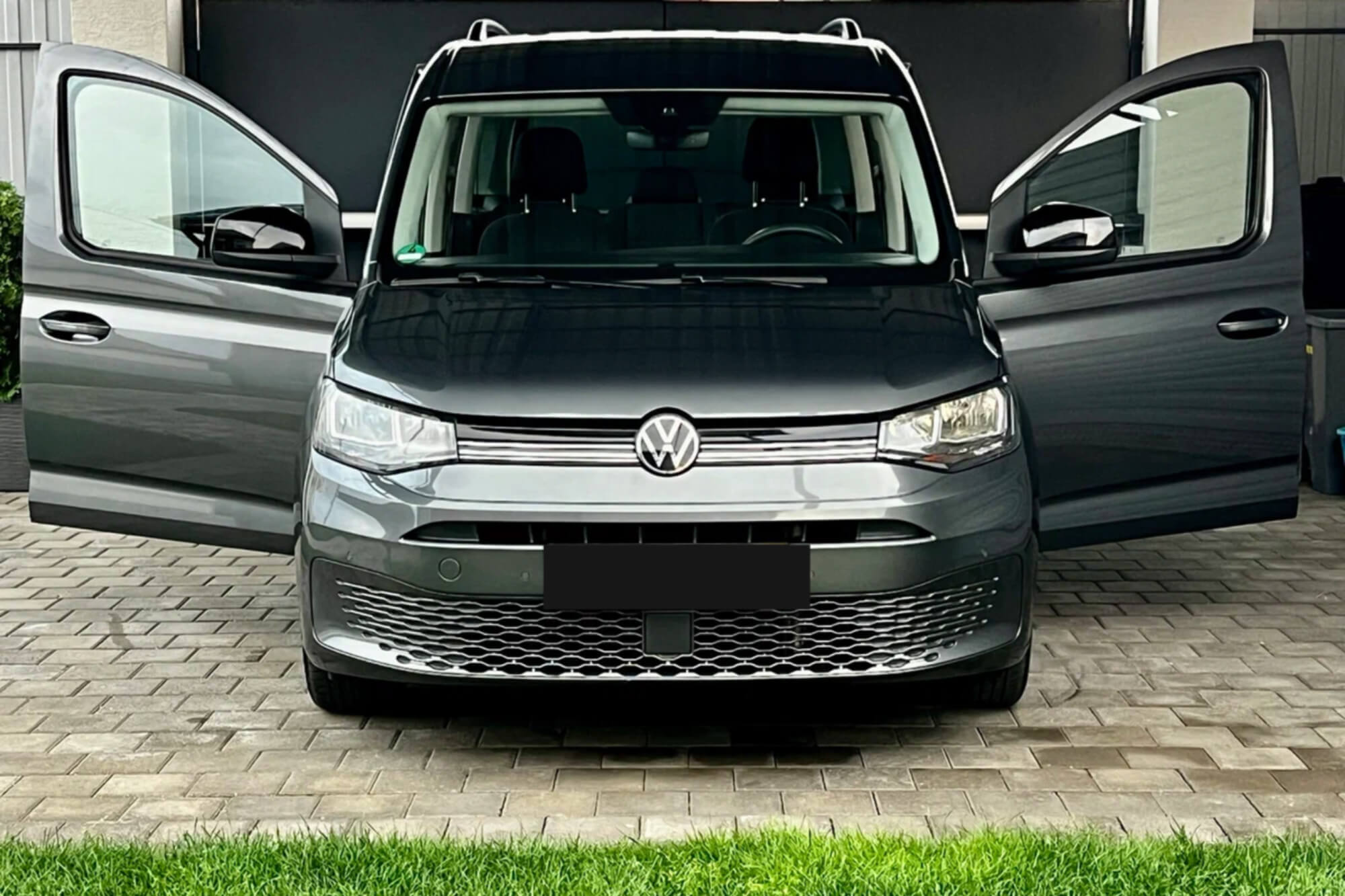 Volkswagen Caddy V Grey