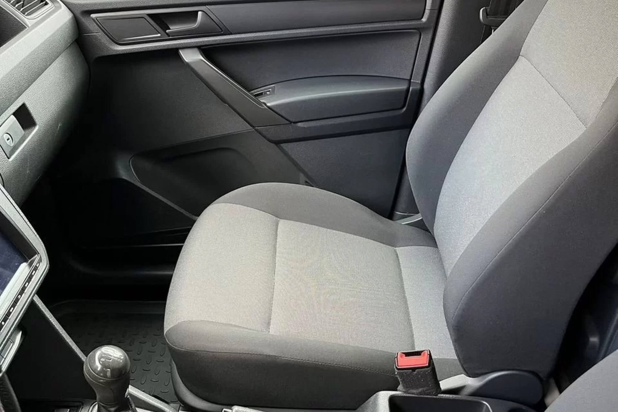 Volkswagen Caddy White