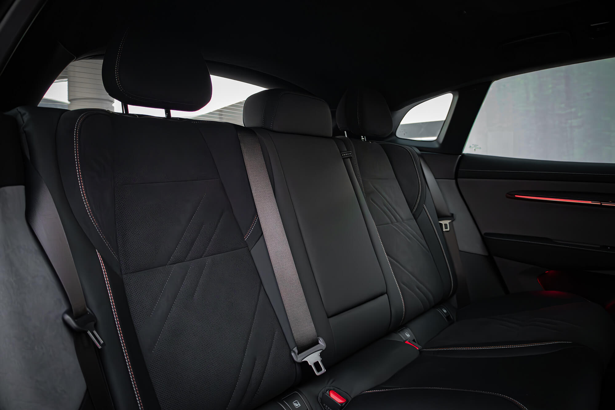 Zeekr 001 Black Matte