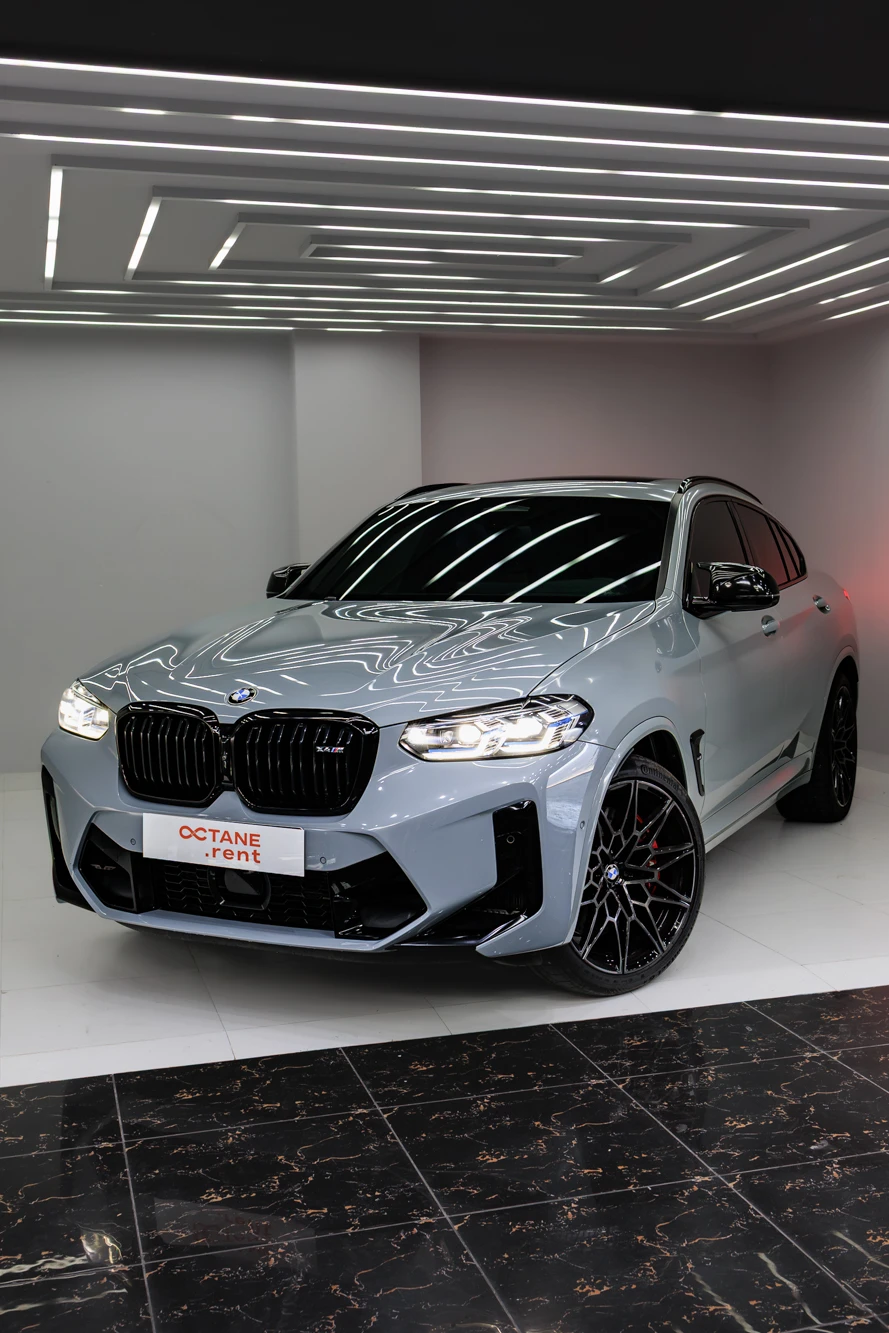BMW X4M Wettbewerb Grau