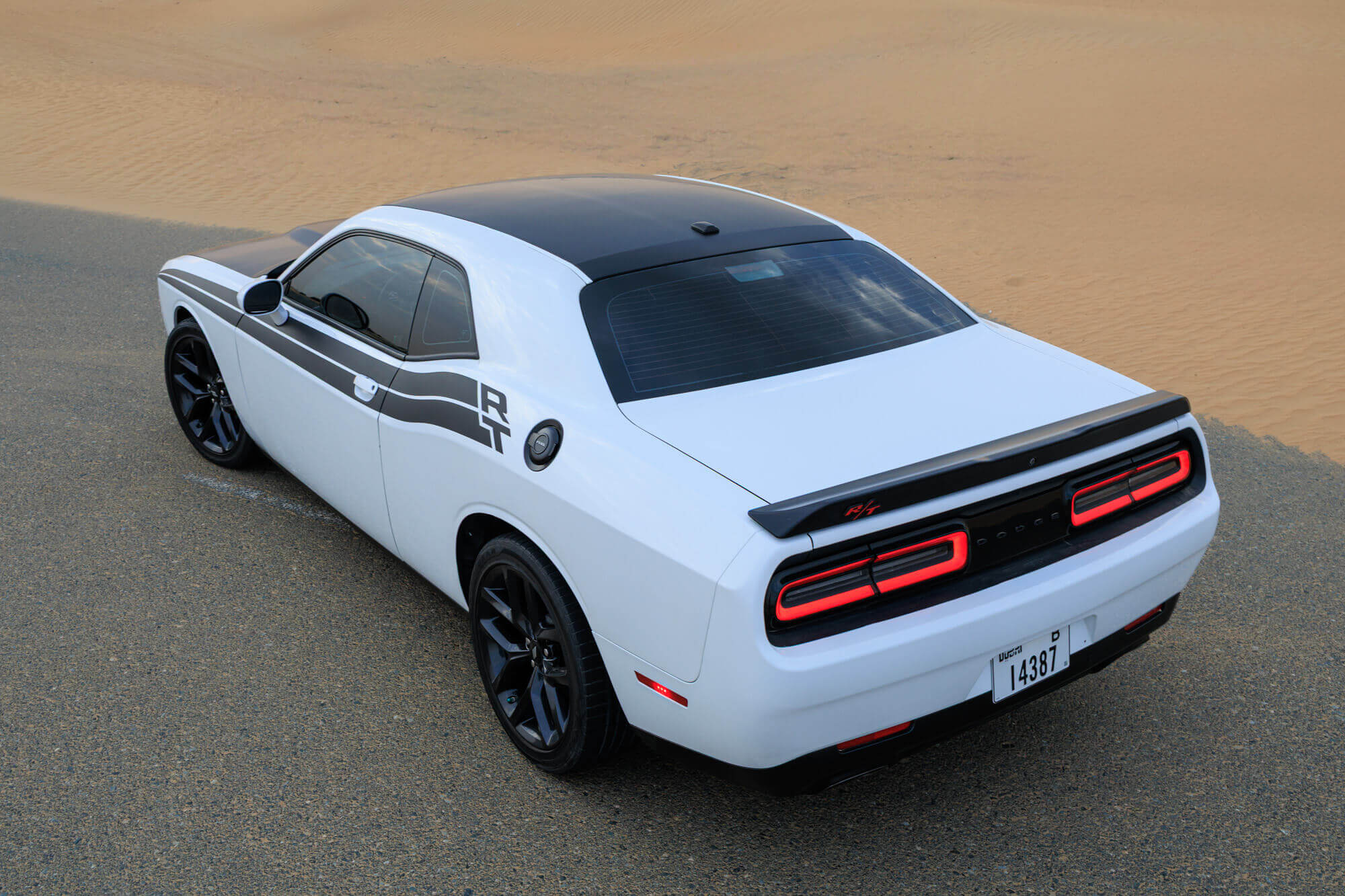 Dodge Challenger R/T White