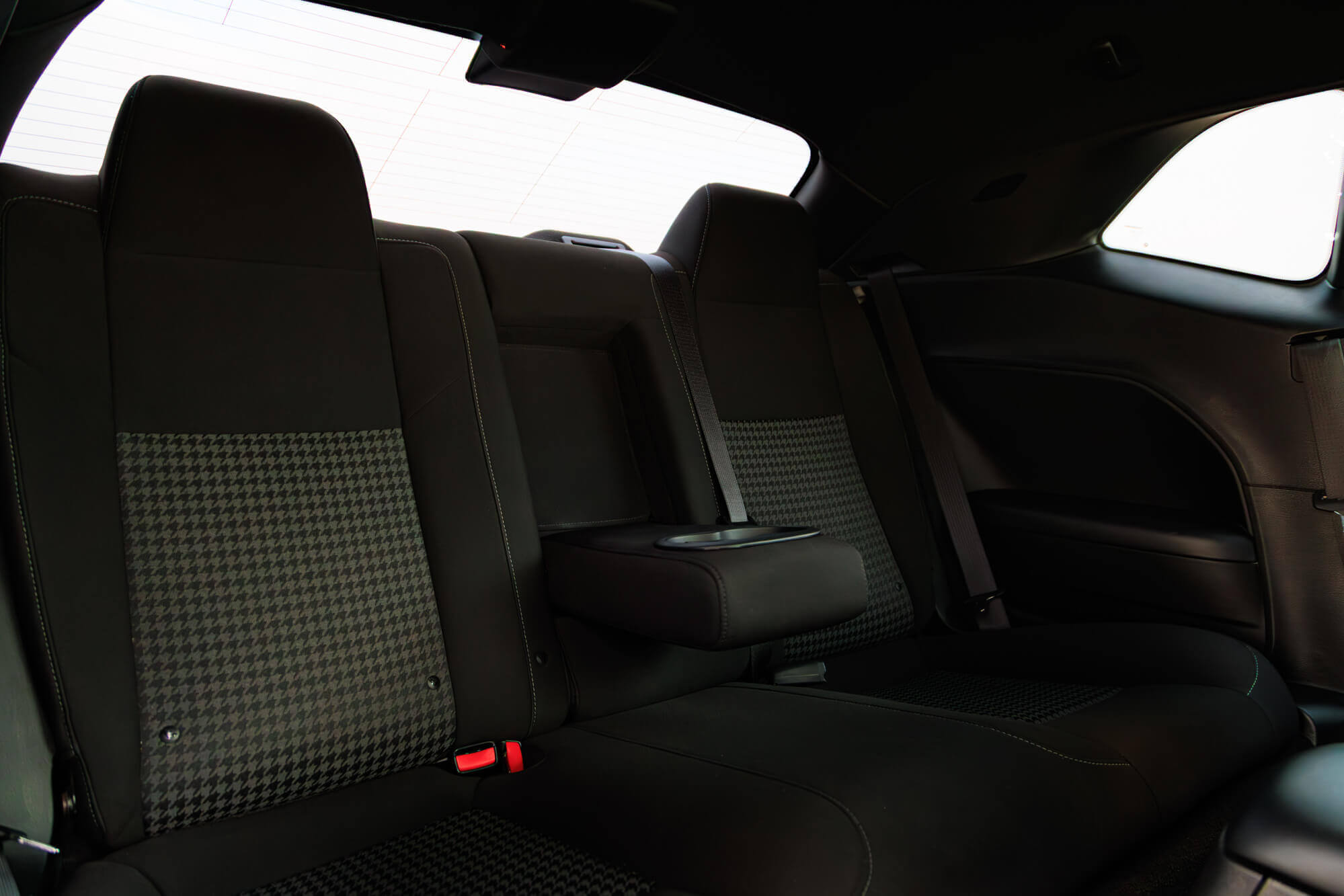 Dodge Challenger R/T White