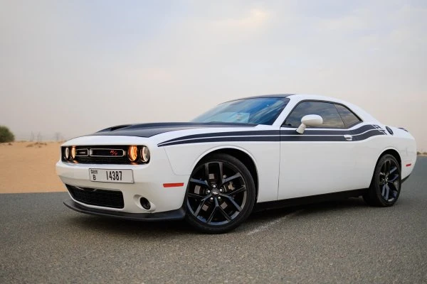 Dodge Challenger R/T Beyaz